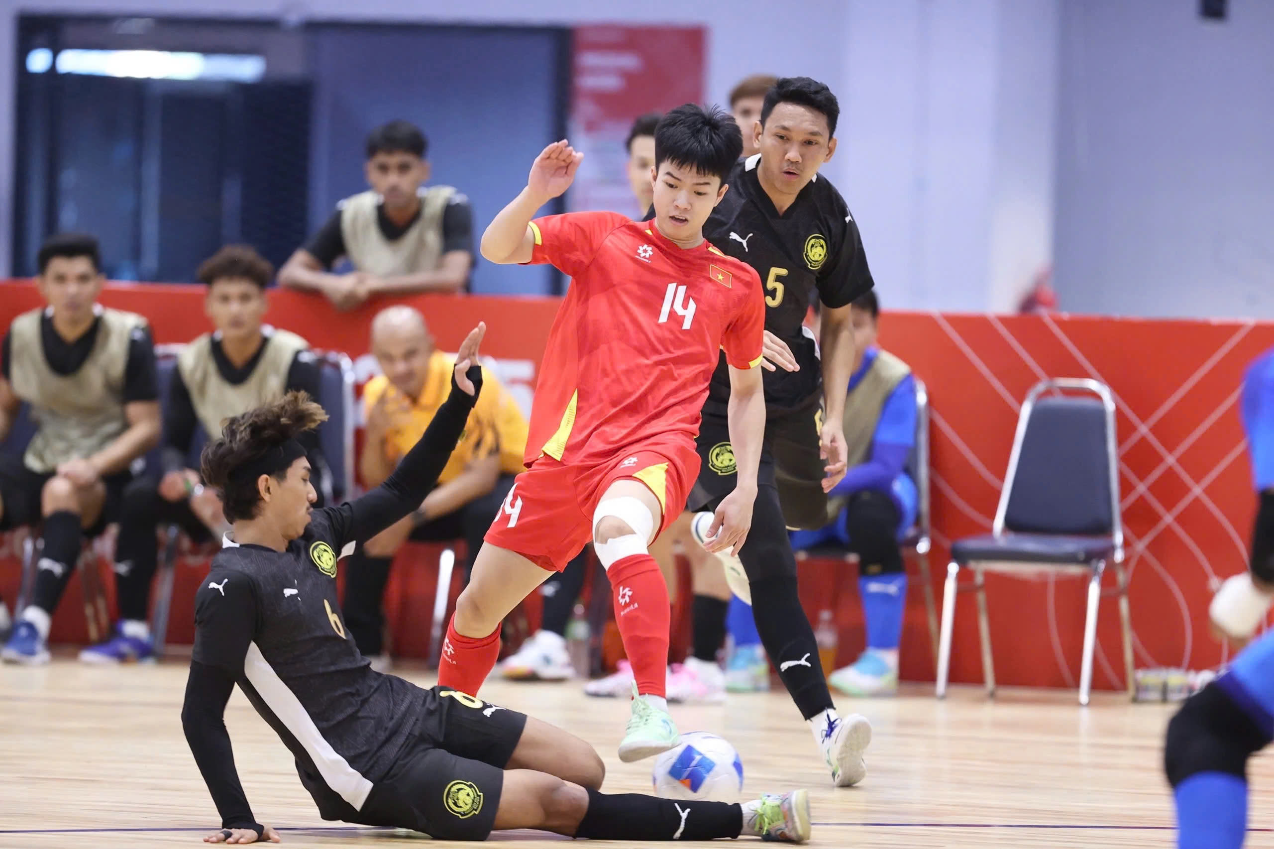 Nhận định tứ kết futsal châu Á hôm nay: Đội tuyển Việt Nam quyết đánh bại chủ nhà Indonesia- Ảnh 1.