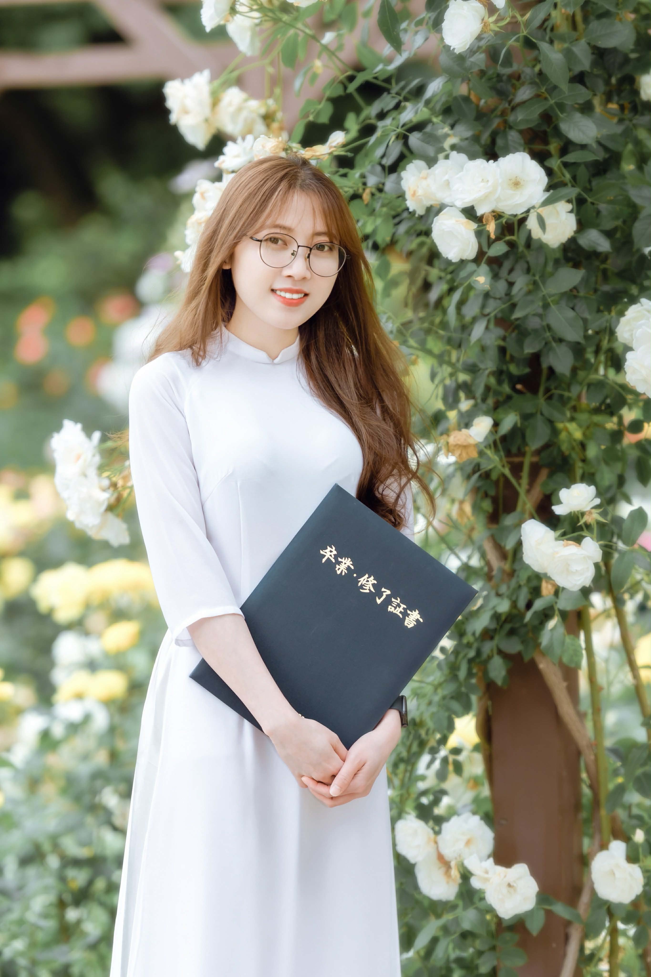 Người Việt ở nước bỏ Tết Nguyên đán rưng rưng nhận mứt tết, bánh chưng - Ảnh 4.