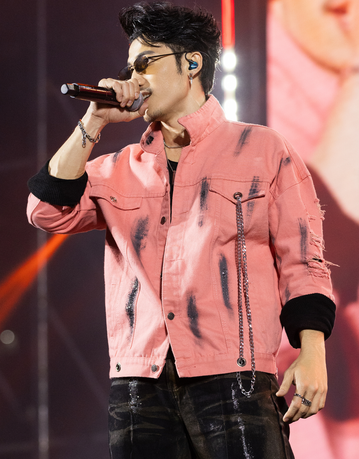 Hà Lê, Đỗ Hoàng Hiệp… tái hợp trong đêm diễn hơn 3.000 khán giả - Ảnh 5.