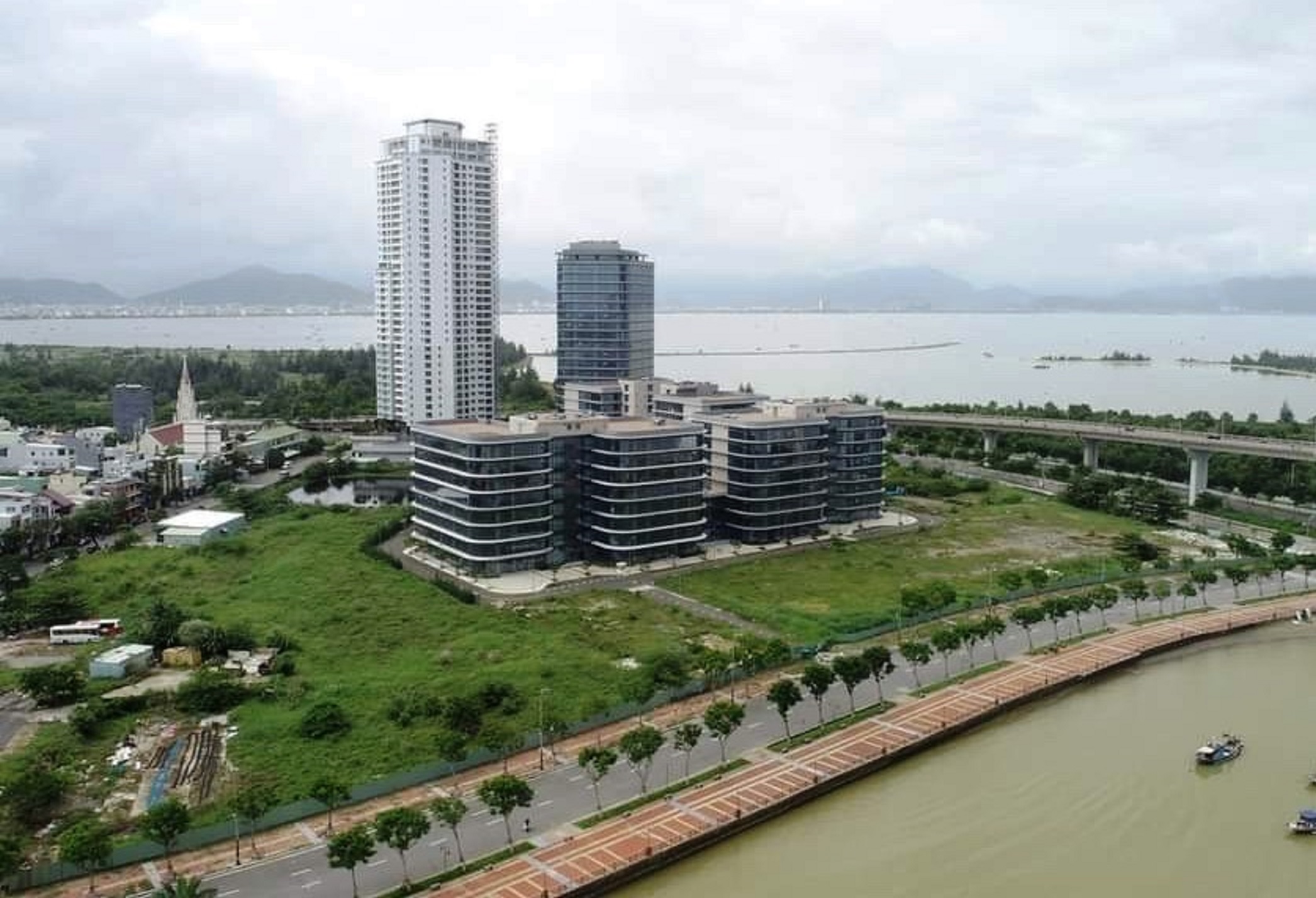 Toàn cảnh TP.Đà Nẵng năm 2025: Năm bứt phá về kinh tế, du lịch - Ảnh 2.