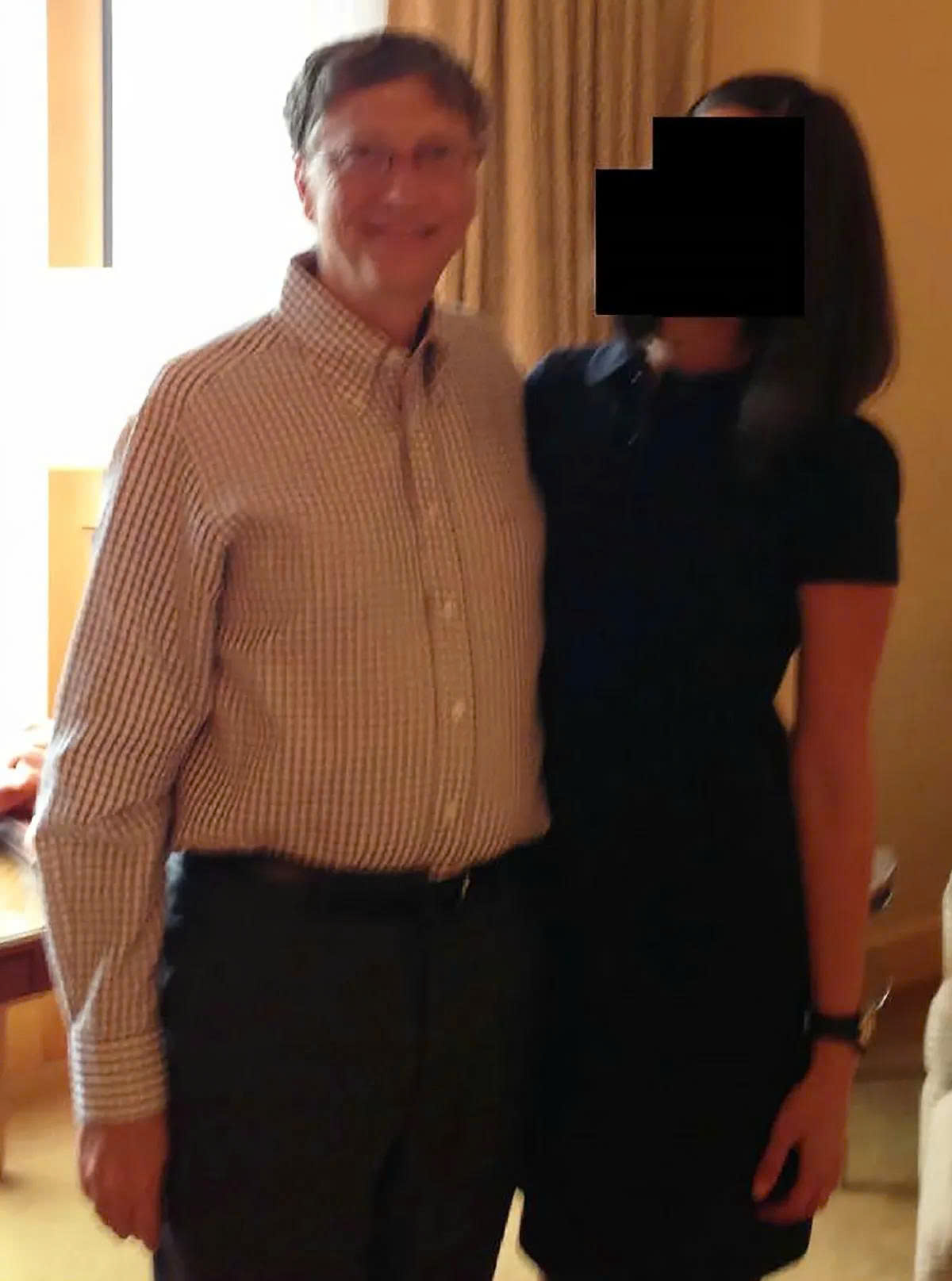 Hồ sơ Epstein hé lộ tỉ phú Bill Gates từng mắc bệnh tình dục - Ảnh 2.