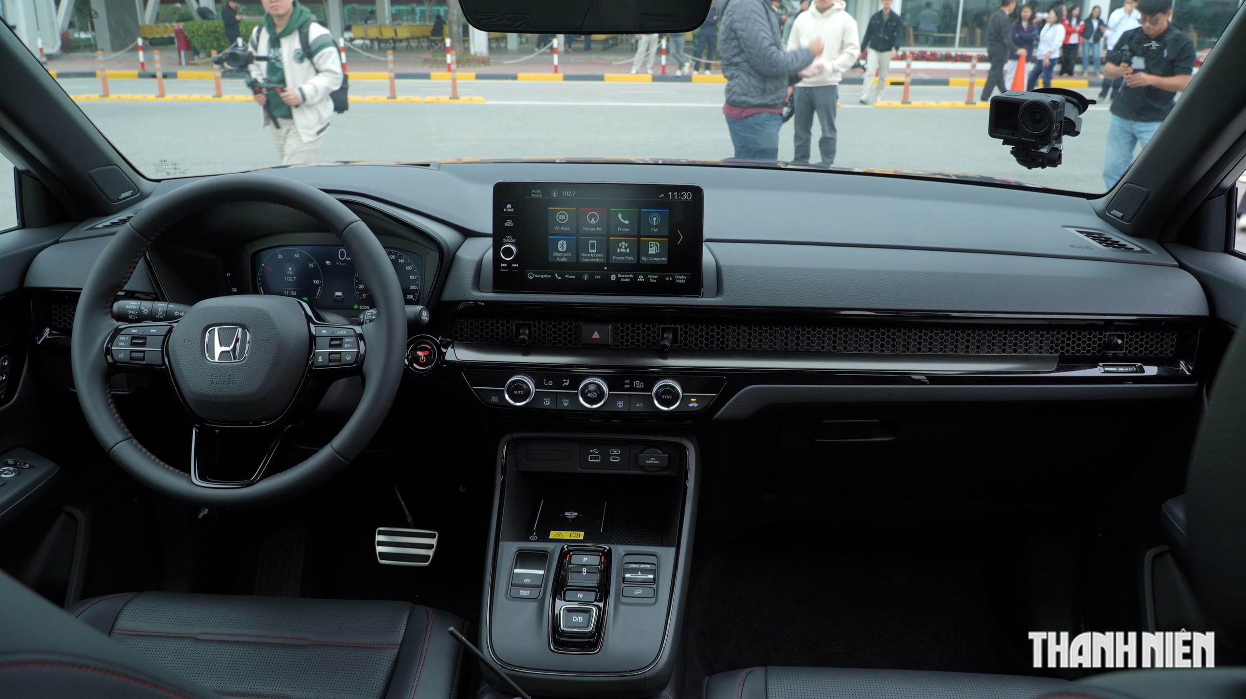 Honda CR-V hybrid lắp ráp tại Việt Nam 2 phiên bản, mở bán trước Tết 2026 - Ảnh 5.