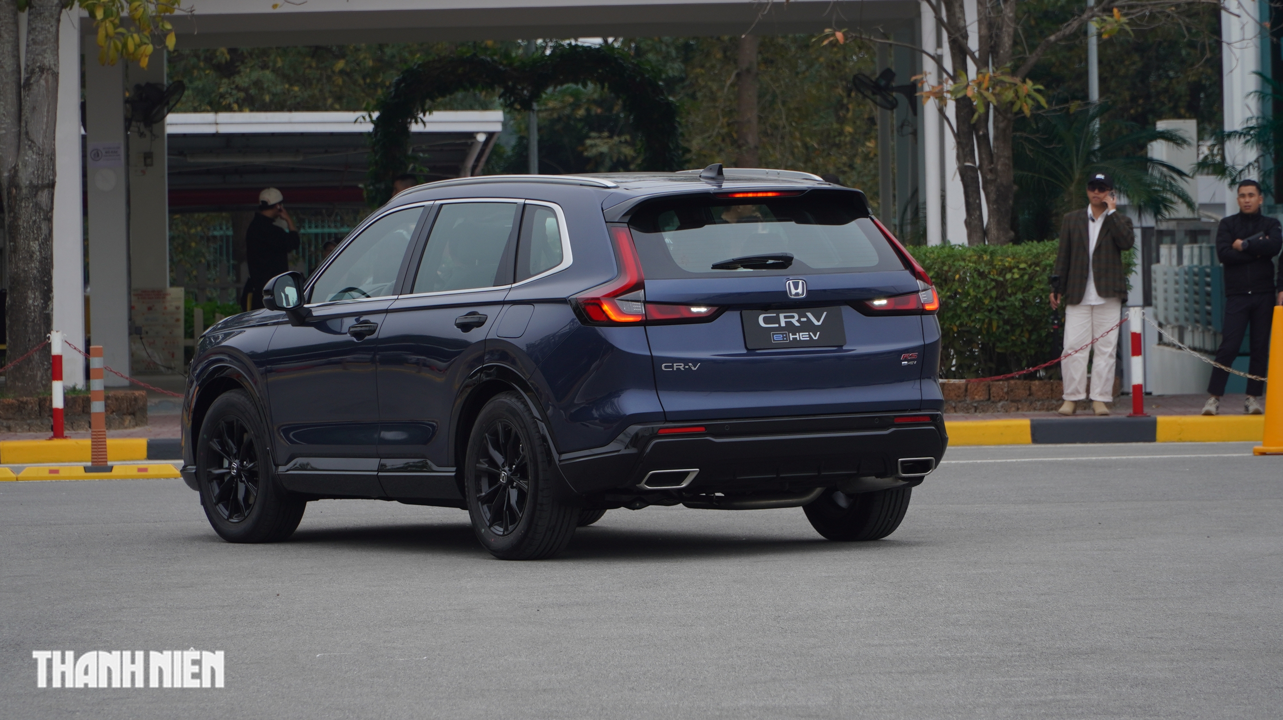 Honda CR-V hybrid lắp ráp tại Việt Nam 2 phiên bản, mở bán trước Tết 2026 - Ảnh 3.