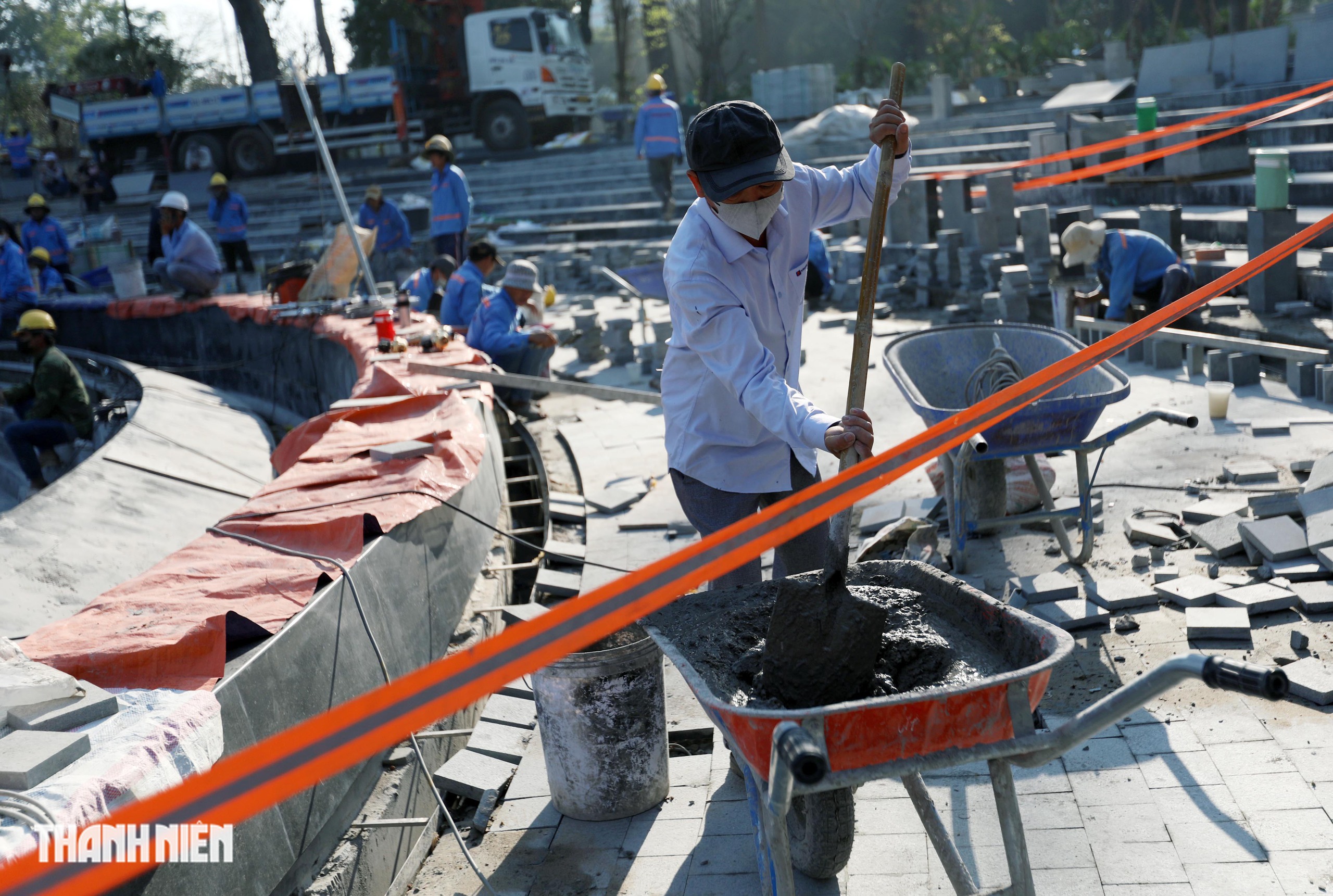 Cận cảnh biểu trưng hình giọt nước tại công viên số 1 Lý Thái Tổ- Ảnh 6. Cận cảnh biểu trưng hình giọt nước tại công viên số 1 Lý Thái Tổ- Ảnh 6.