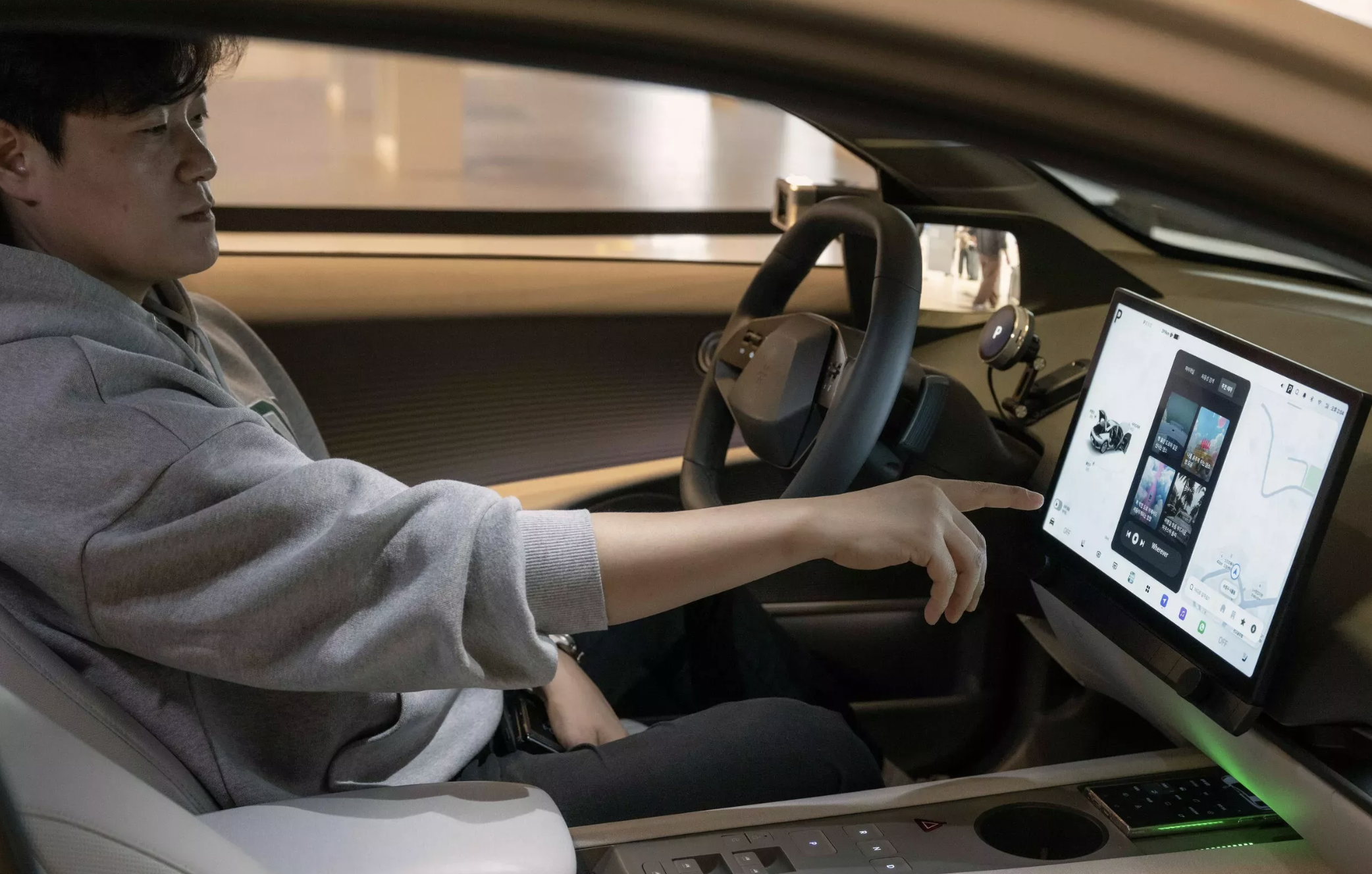 KIA khắc phục vấn đề nhiều người không thích trên nội thất ô tô đời mới - Ảnh 3.