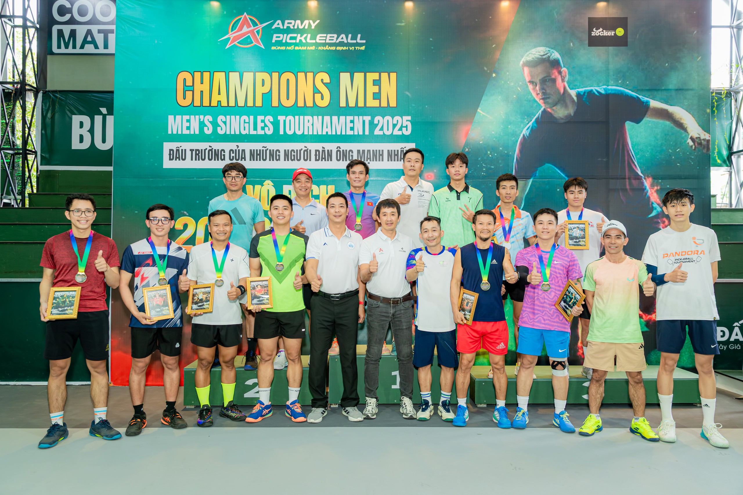 Kịch tính giải pickleball Champions Men 2025 tại Khánh Hòa- Ảnh 4. Kịch tính giải pickleball Champions Men 2025 tại Khánh Hòa- Ảnh 4.