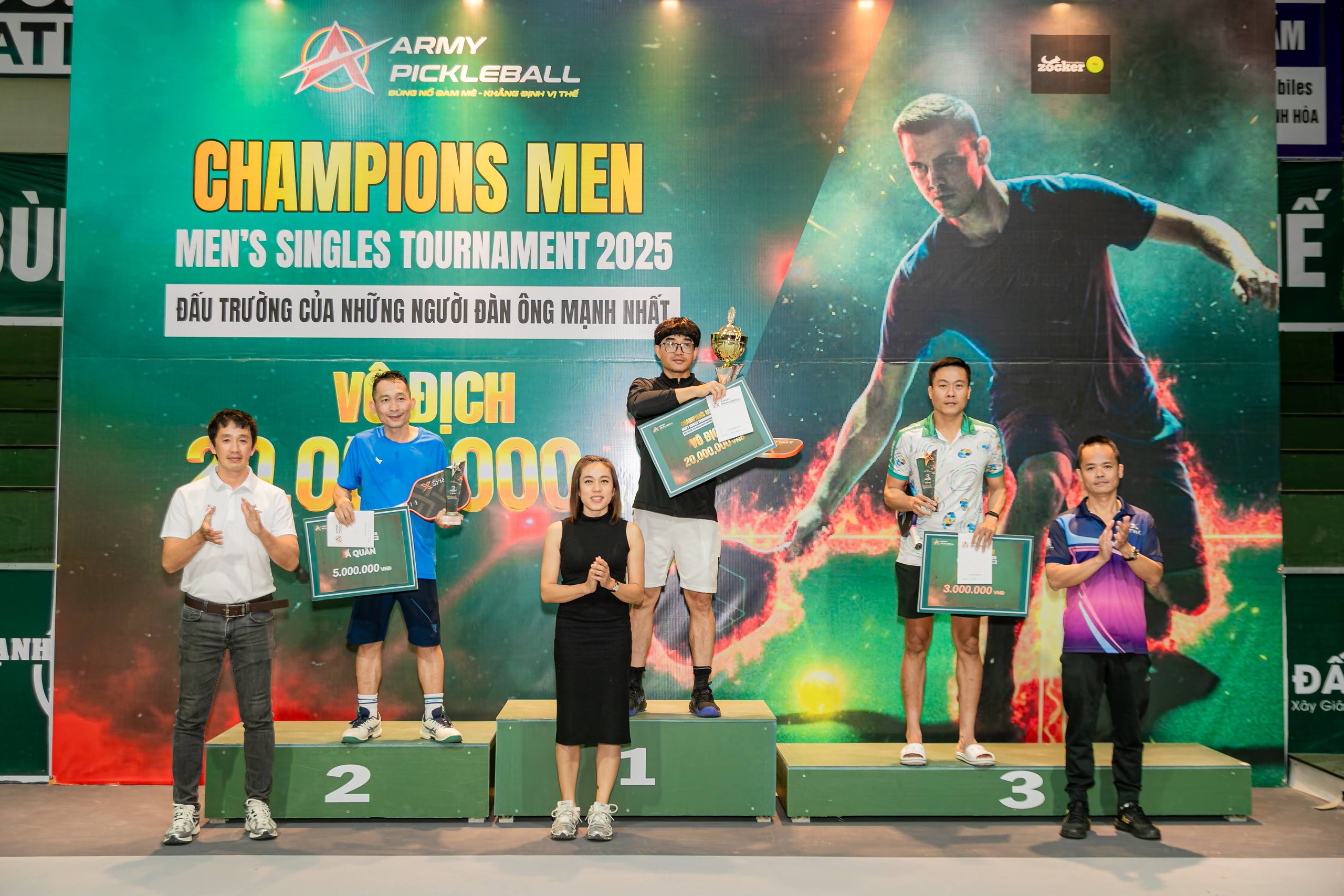 Kịch tính giải pickleball Champions Men 2025 tại Khánh Hòa- Ảnh 3. Kịch tính giải pickleball Champions Men 2025 tại Khánh Hòa- Ảnh 3.