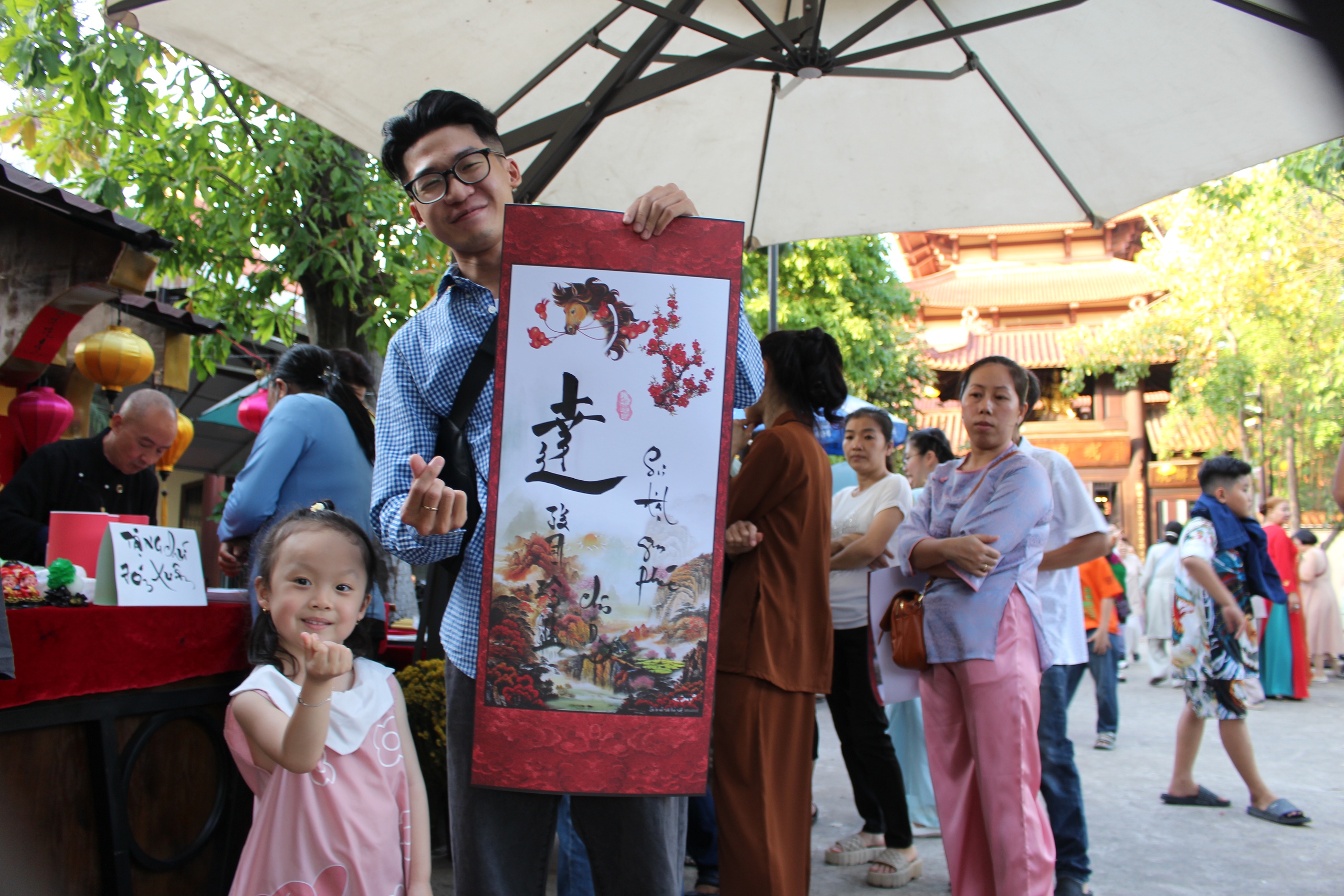 Xin chữ đầu năm tại tp . Hcm: Nét đẹp văn hóa truyền thống người Việt 2026 - Ảnh 11. Xin chữ đầu năm tại tp . Hcm: Nét đẹp văn hóa truyền thống người Việt 2026 - Ảnh 11.