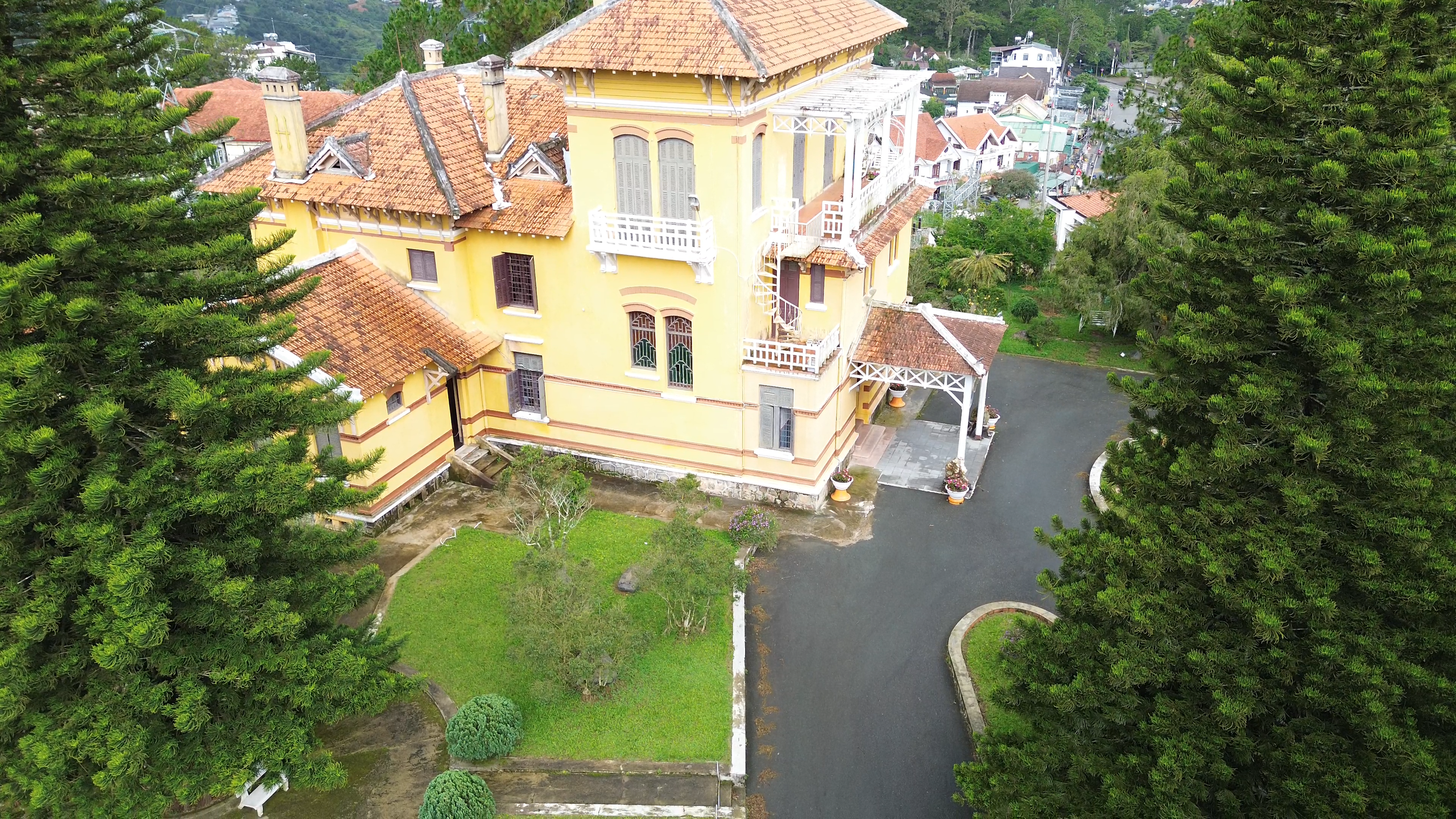 Đà Lạt: Của hồi môn Nam Phương hoàng hậu có đường hầm bí mật - Ảnh 7.