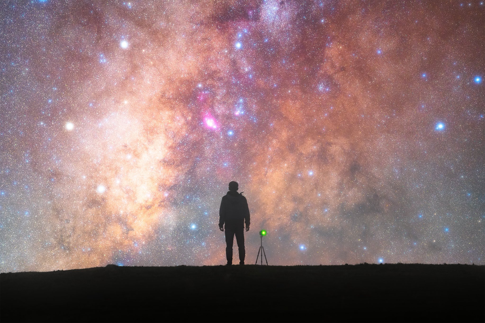 M&ugrave;ng 4 tết: Người Việt nh&igrave;n l&ecirc;n trời xem 'cuộc hội ngộ vũ trụ' hiếm gặp - Ảnh 1.