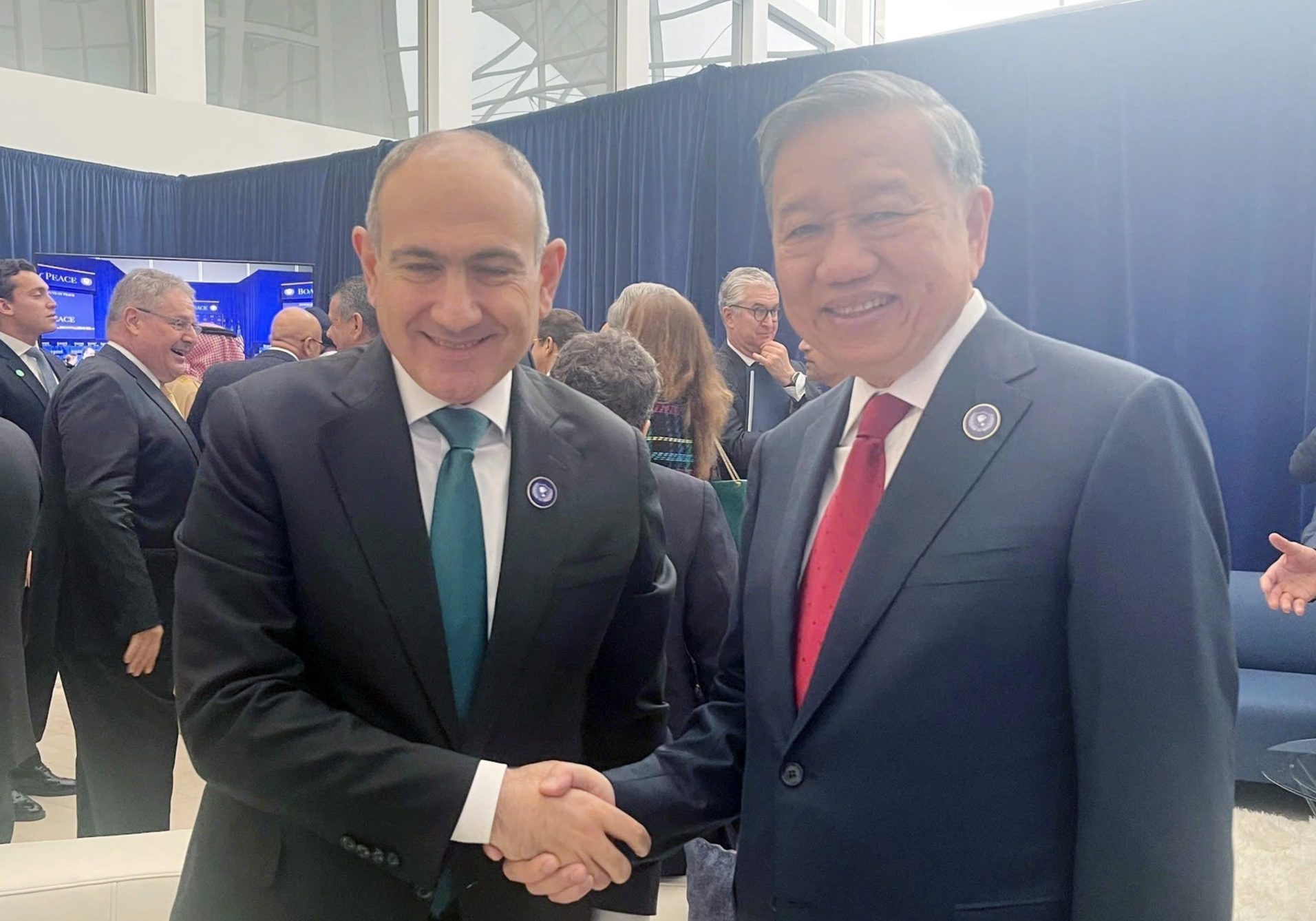 Tổng B&iacute; thư T&ocirc; L&acirc;m gặp l&atilde;nh đạo c&aacute;c nước b&ecirc;n lề cuộc họp khai mạc HĐHB - Ảnh 2.