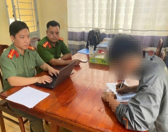 C&agrave; Mau: Lập bi&ecirc;n bản 4 quản trị vi&ecirc;n nh&oacute;m Zalo b&aacute;o chốt giao th&ocirc;ng- Ảnh 1.