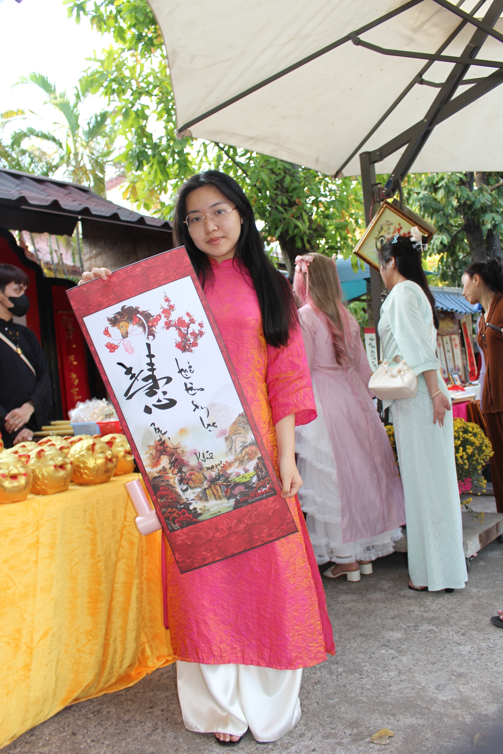 Xin chữ đầu năm tại tp . Hcm: Nét đẹp văn hóa truyền thống người Việt 2026 - Ảnh 7. Xin chữ đầu năm tại tp . Hcm: Nét đẹp văn hóa truyền thống người Việt 2026 - Ảnh 7.