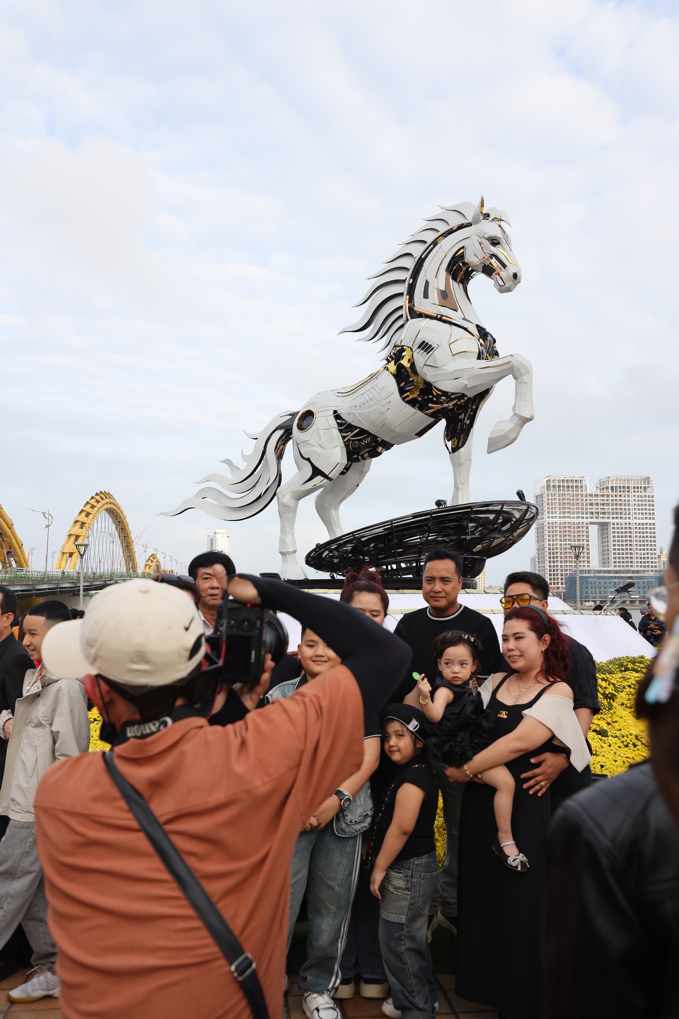Linh vật ngựa Kim M&atilde; 4 . 0 Thu h&uacute;t du kh&aacute;ch tại Đ&agrave; Nẵng dịp Tết B&iacute;nh Ngọ 2026 - Ảnh 5.