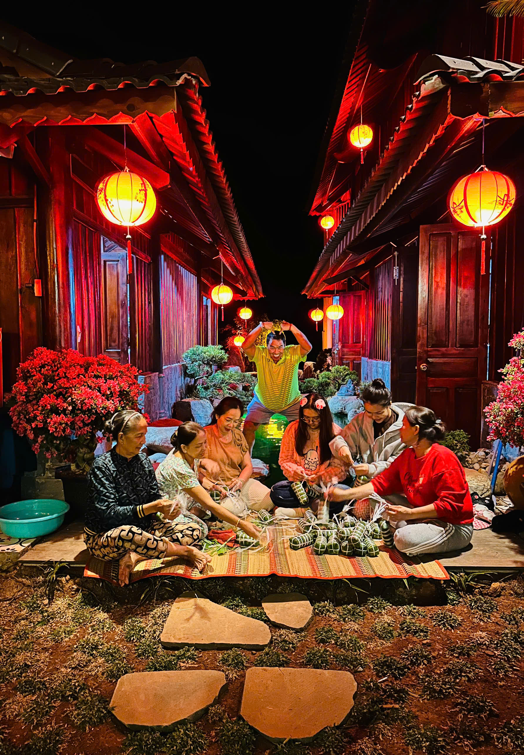 Hoàng Mập đón tết trong biệt phủ 10.000 m2, tiết lộ việc học tiến sĩ- Ảnh 4. Hoàng Mập đón tết trong biệt phủ 10.000 m2, tiết lộ việc học tiến sĩ- Ảnh 4.