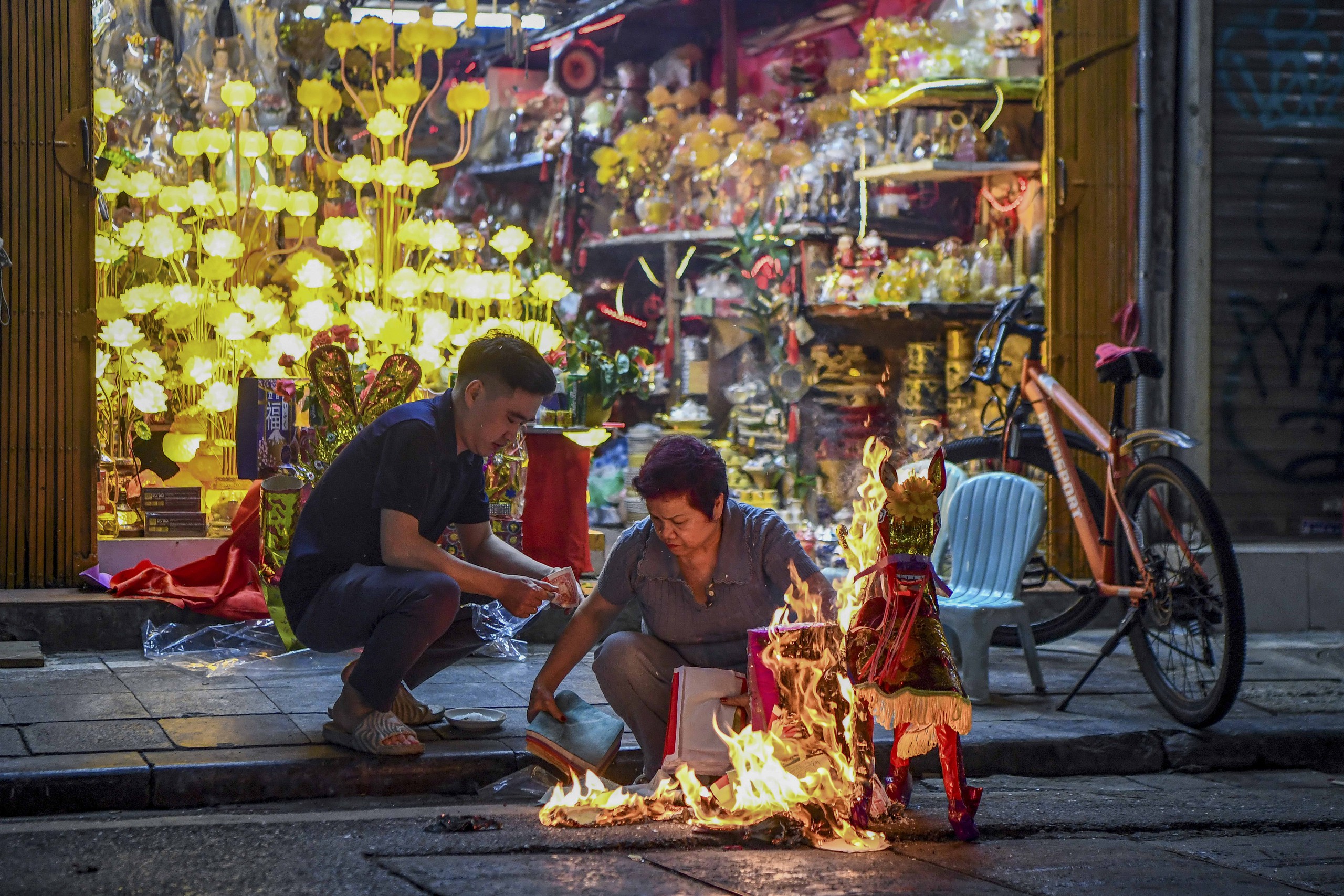 Nếp tết cũ trong nhịp sống mới ở Hà Nội - Ảnh 4.