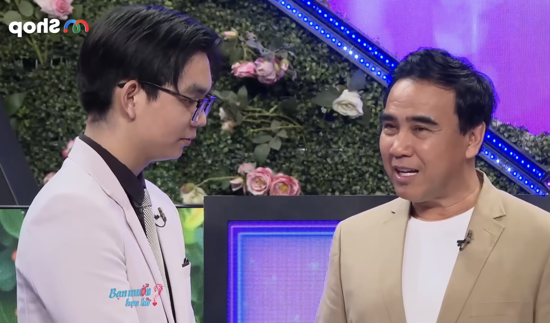 Quyền Linh ngỡ ngàng khi chàng kỹ sư bị người nhà 'bóc phốt' trên show hẹn hò - Ảnh 1.