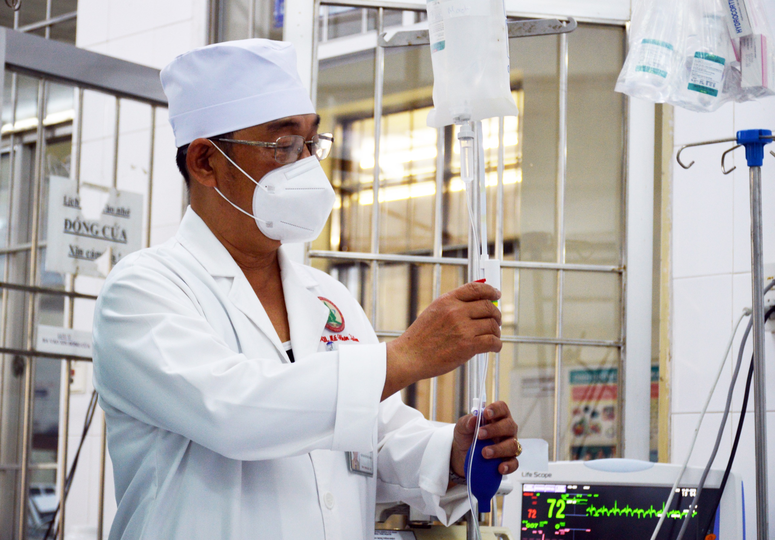 - Ảnh 4. - Ảnh 4.