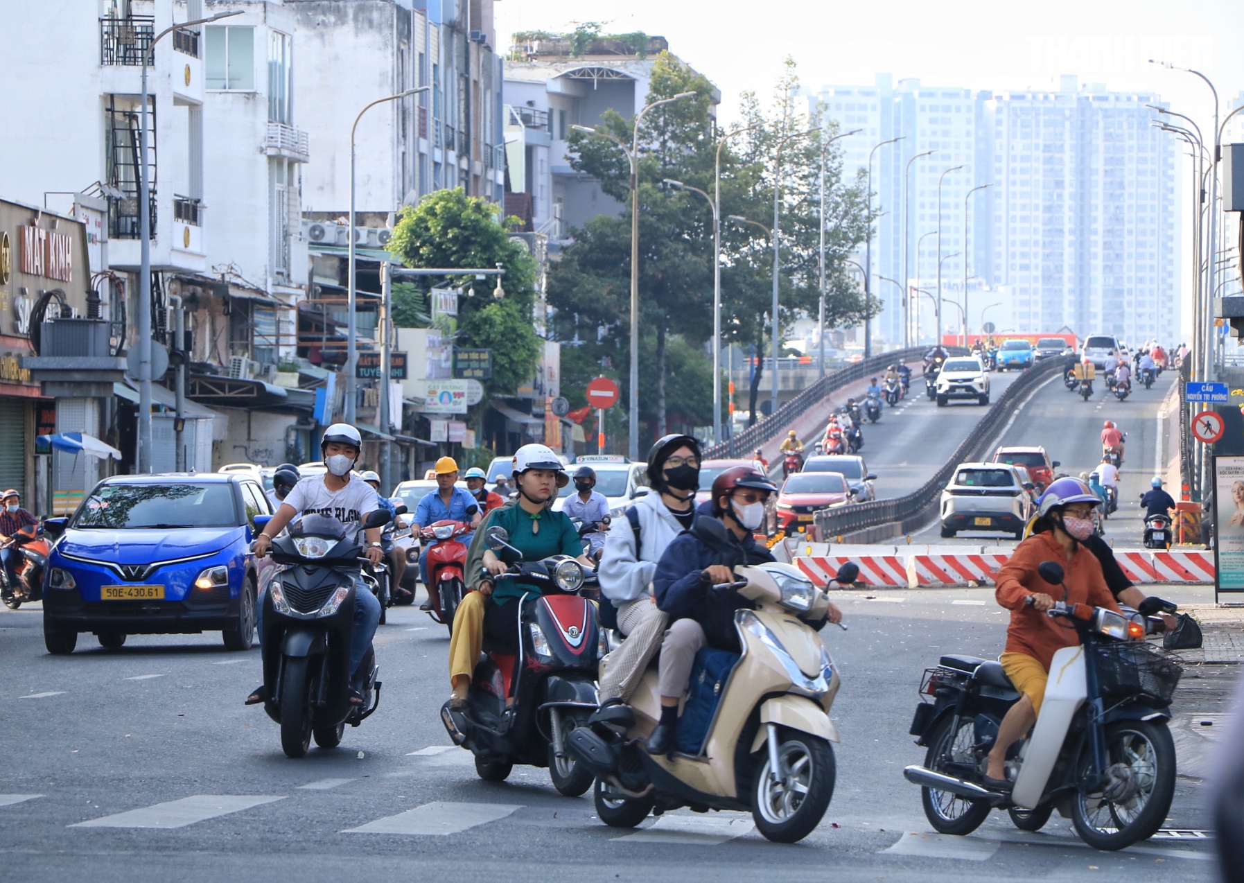 Mùng 6 tết: Bất ngờ đường phố TP.HCM - Ảnh 14.