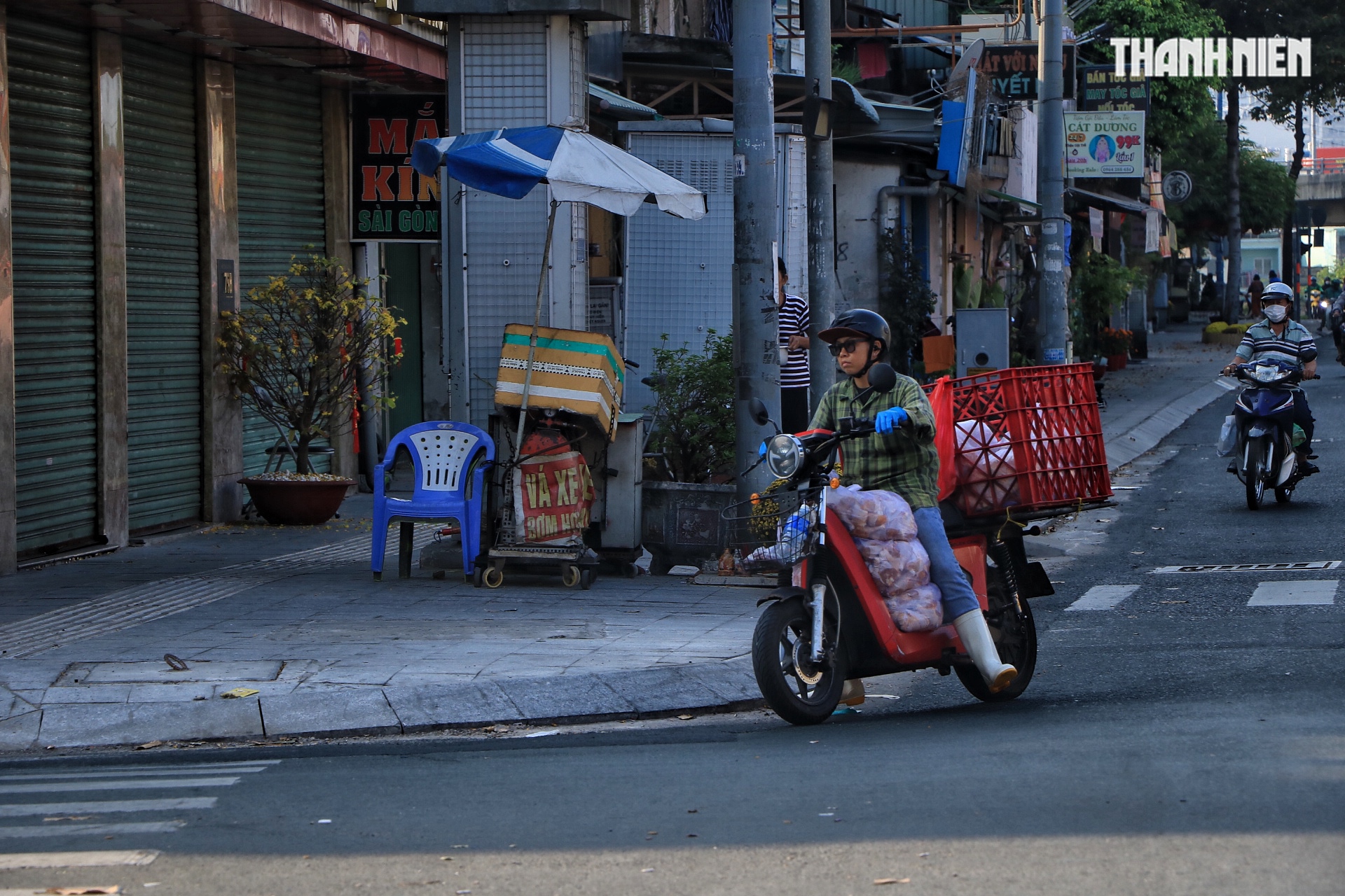 Mùng 6 tết: Bất ngờ đường phố TP.HCM - Ảnh 11.