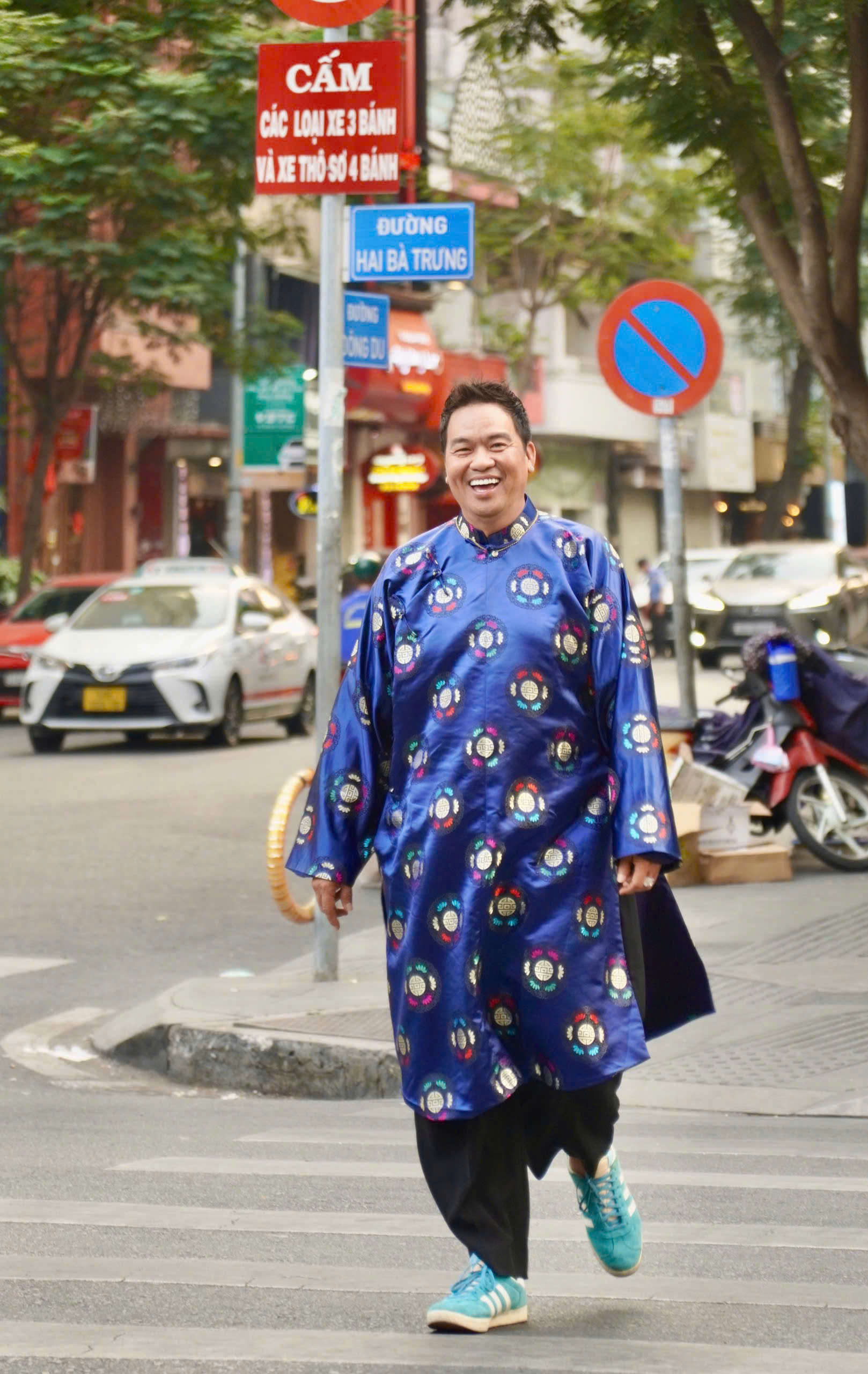 Hoàng Mập đón tết trong biệt phủ 10.000 m2, tiết lộ việc học tiến sĩ- Ảnh 5. Hoàng Mập đón tết trong biệt phủ 10.000 m2, tiết lộ việc học tiến sĩ- Ảnh 5.