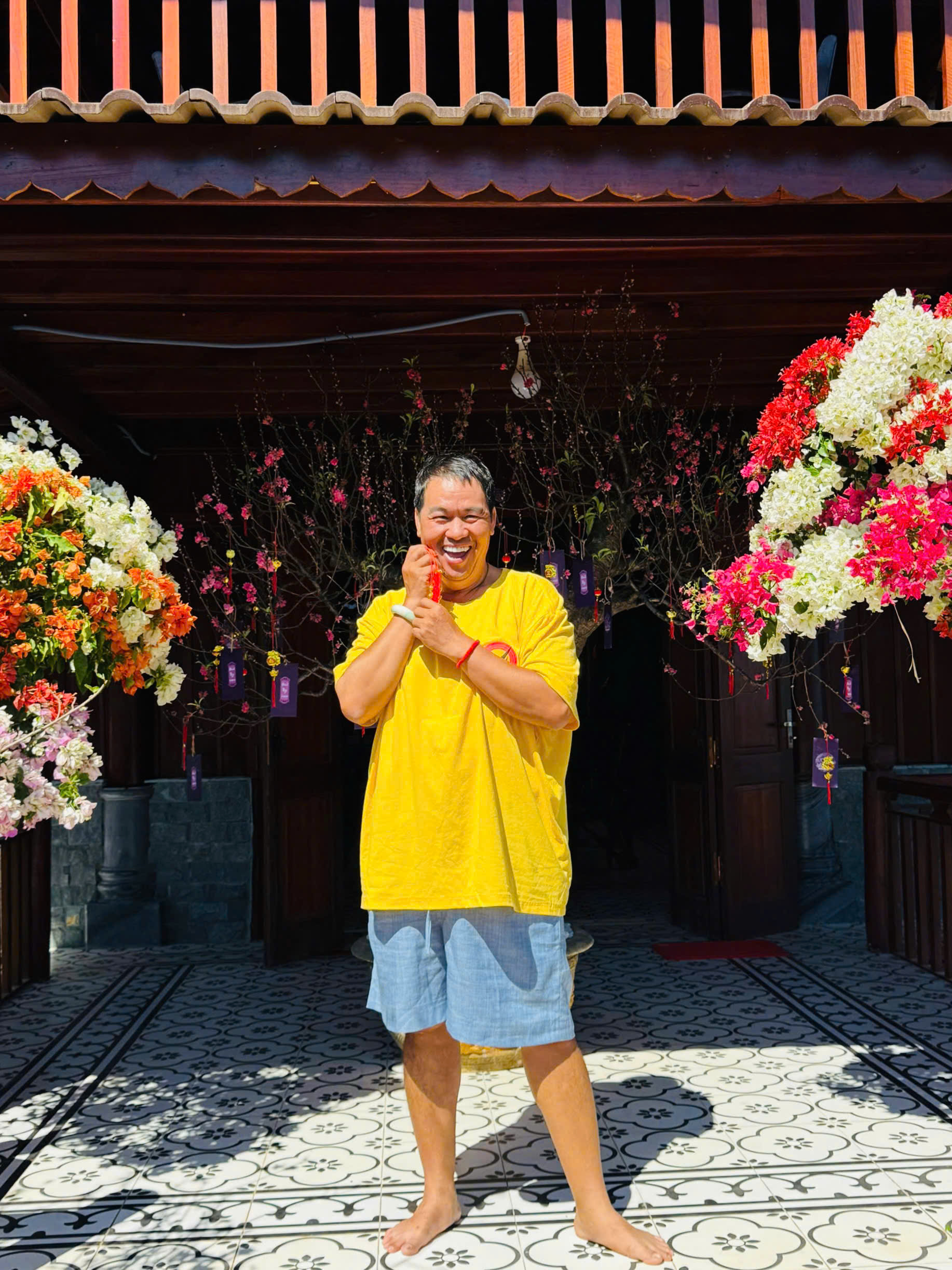 Hoàng Mập đón tết trong biệt phủ 10.000 m2, tiết lộ việc học tiến sĩ- Ảnh 1. Hoàng Mập đón tết trong biệt phủ 10.000 m2, tiết lộ việc học tiến sĩ- Ảnh 1.