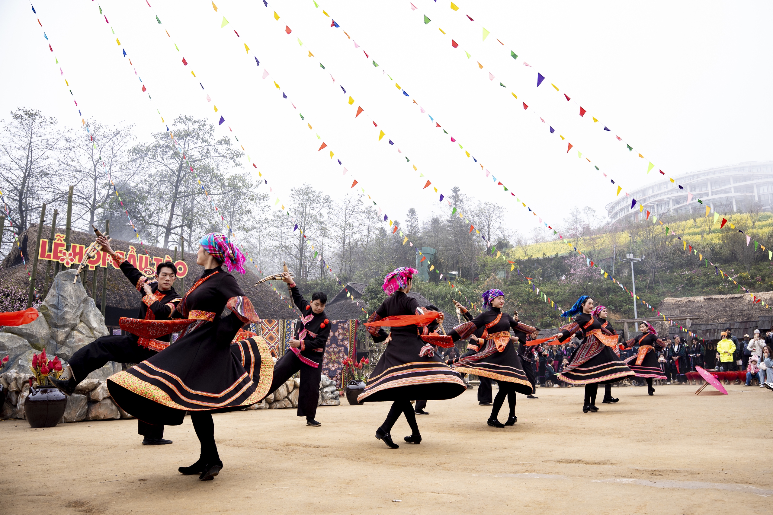 Những kỷ lục vô tiền khoáng hậu của du lịch Việt trong kỳ tết lịch sử 2026- Ảnh 6. Những kỷ lục vô tiền khoáng hậu của du lịch Việt trong kỳ tết lịch sử 2026- Ảnh 6.
