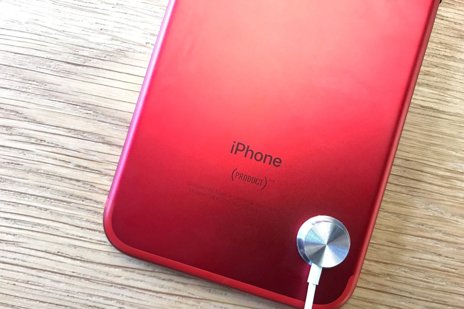 iPhone 18 Pro hứa hẹn 'gây bão' với màu 'Deep Red' mới - Ảnh 1.