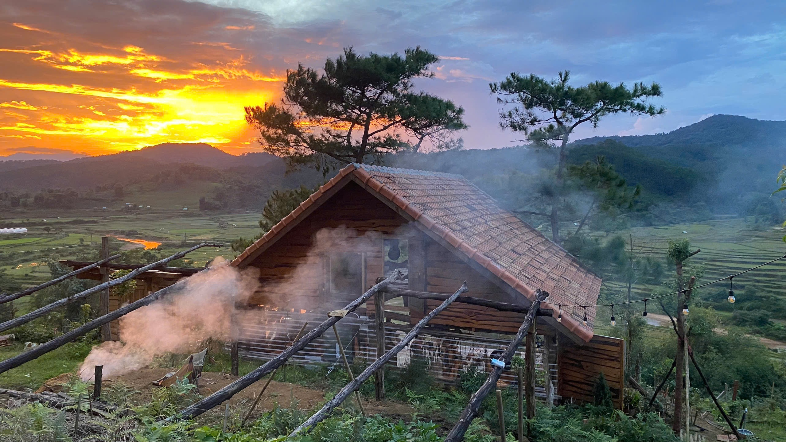 Tết ở Măng Đen: Lên núi cao đón bình minh, săn mây- Ảnh 3. Tết ở Măng Đen: Lên núi cao đón bình minh, săn mây- Ảnh 3.
