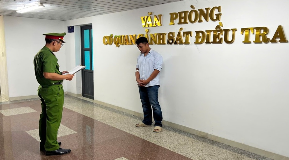 Công an khởi tố tài xế kéo lê xe nạn nhân sau TNGT tại Lâm Đồng - Ảnh 1.