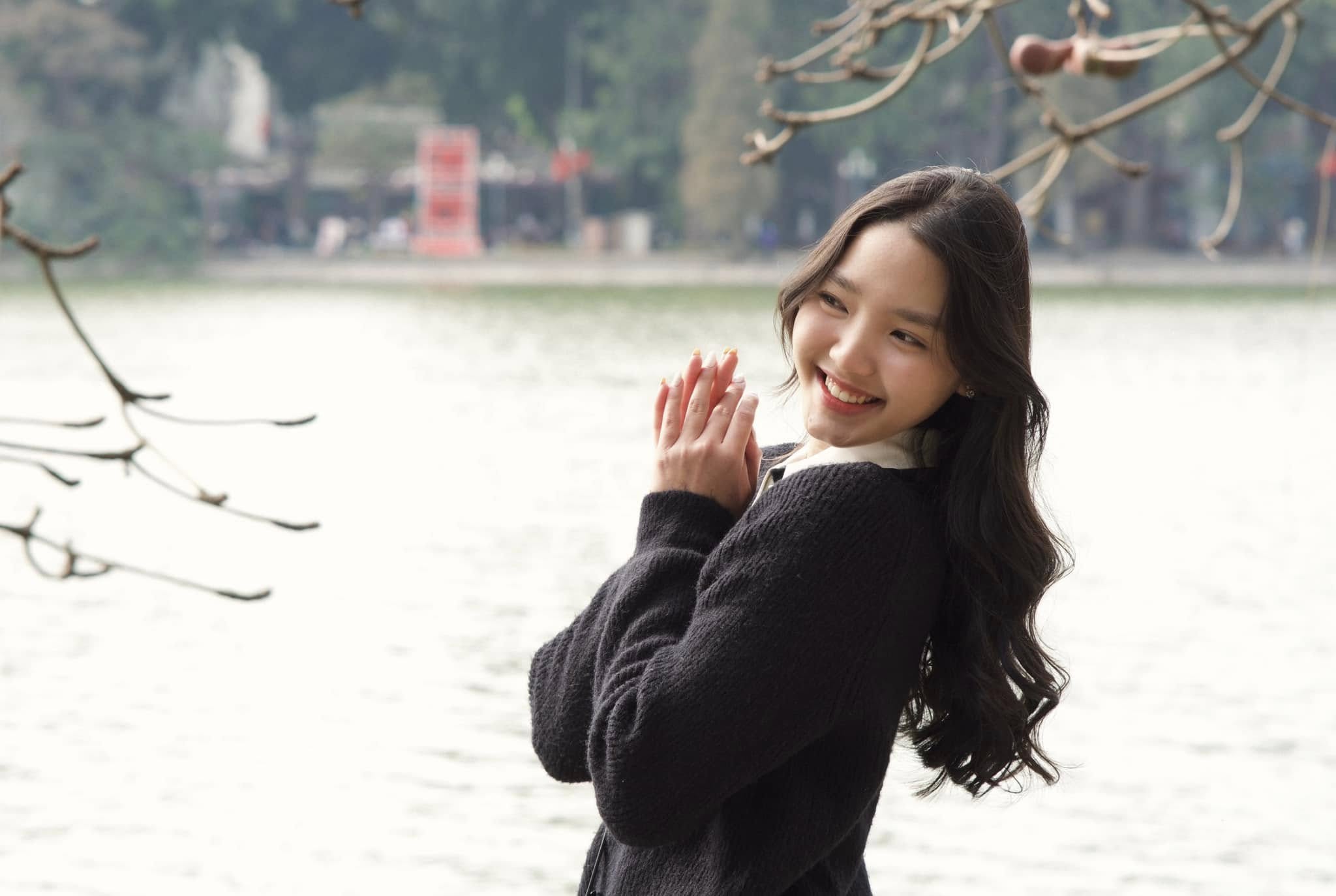 Nhan sắc diễn vi&ecirc;n 18 tuổi cao 1,75m v&agrave;o vai con g&aacute;i Trường Giang trong phim tết- Ảnh 6.