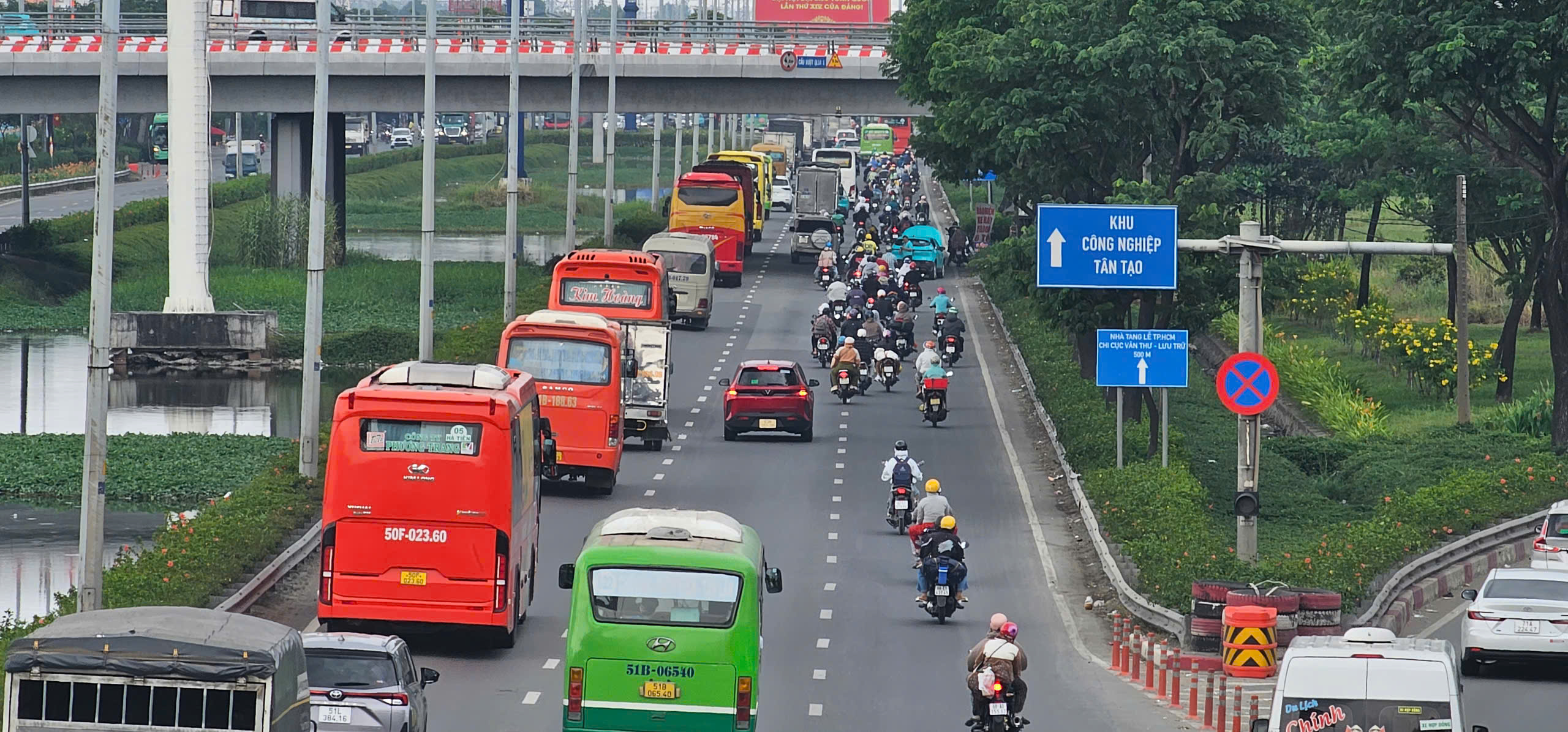 Sau cao điểm tết, cửa ngõ TP.HCM 'dễ thở'- Ảnh 1.