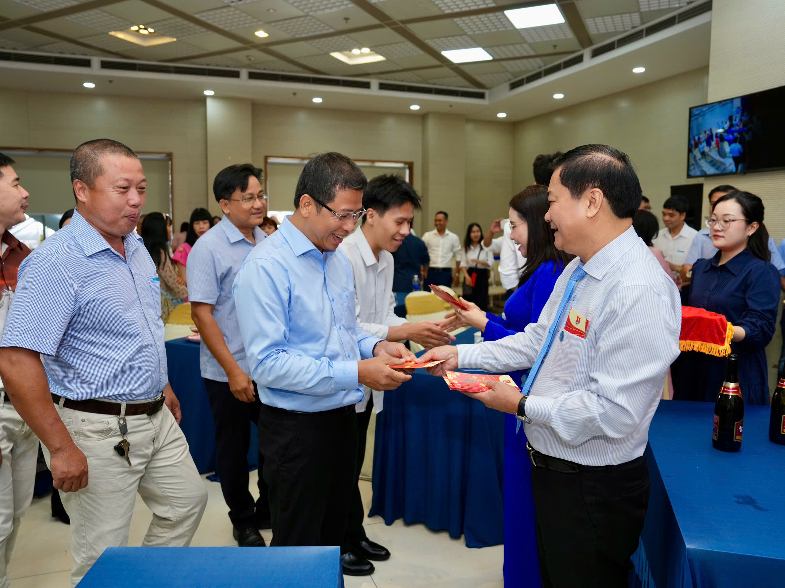 Khởi động năm 2026 với tinh thần đổi mới, chuyển đổi số và đột phá hành động - Ảnh 1.