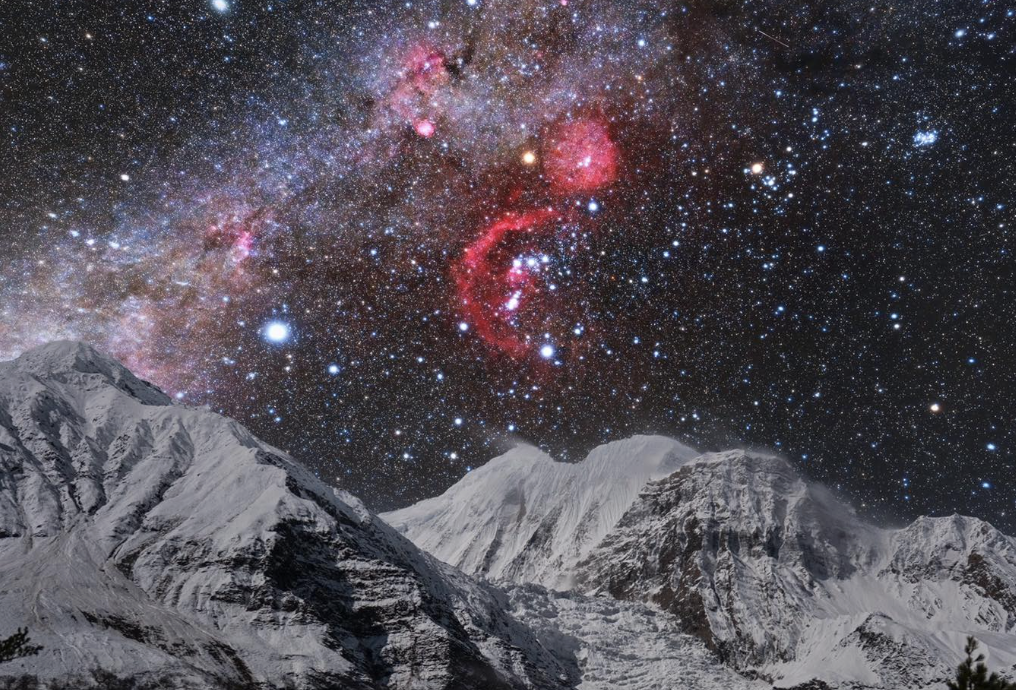 Người Việt nh&igrave;n l&ecirc;n trời tối nay 24.2: Trăng thượng huyền gặp 'bảy chị em' - Ảnh 2.