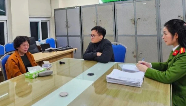 Cựu Chủ tịch Tập đoàn Sen Tài Thu bị truy tố lừa đảo hơn 988 tỉ đồng- Ảnh 1.