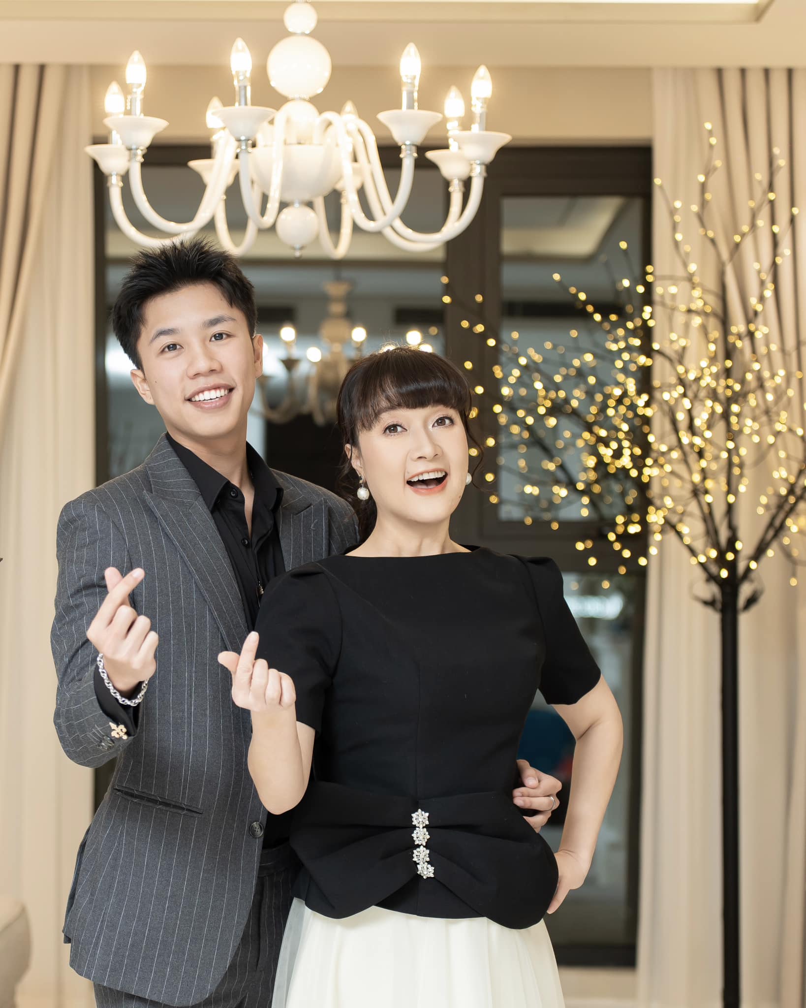 Nghệ sĩ Vân Dung: Con trai tủi thân vì không được mẹ nhắc tên - Ảnh 1.