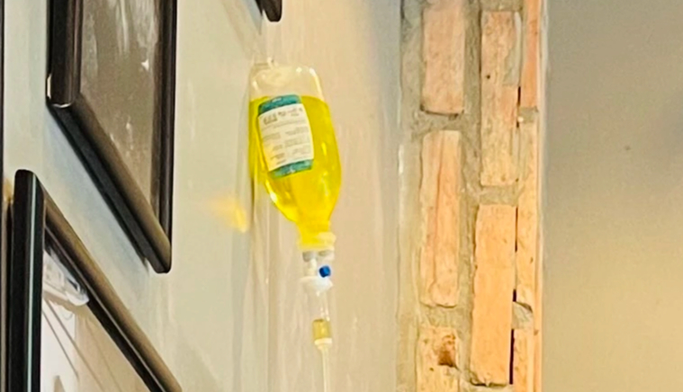 Chưa được cấp phép, vì sao 'truyền trắng da' gây chết người vẫn được làm tràn lan? - Ảnh 1.