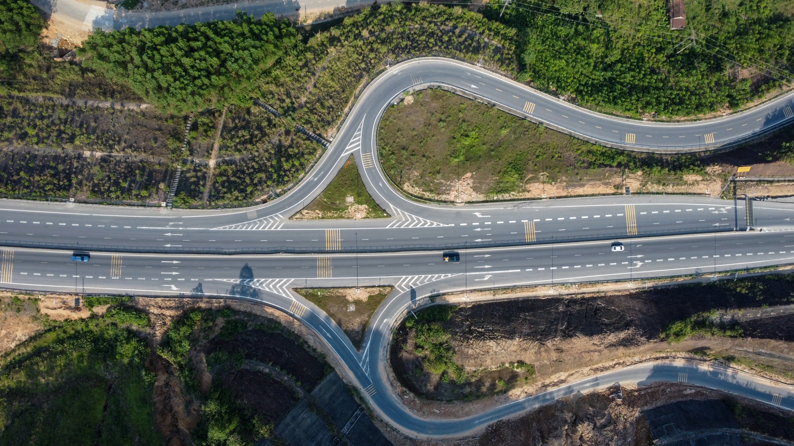 Thi c&ocirc;ng mở rộng cao tốc La Sơn - H&ograve;a Li&ecirc;n: Khi n&agrave;o về đ&iacute;ch?- Ảnh 4.