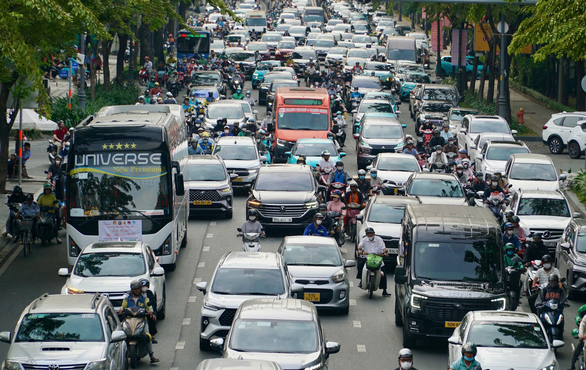 'Siết' kiểm định kh&iacute; thải &ocirc; t&ocirc;- Ảnh 2.