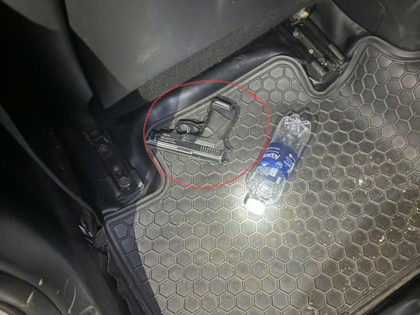 Đồng Nai: Truy bắt nhóm người mang súng, bình xịt hơi cay đi đòi nợ - Ảnh 4.