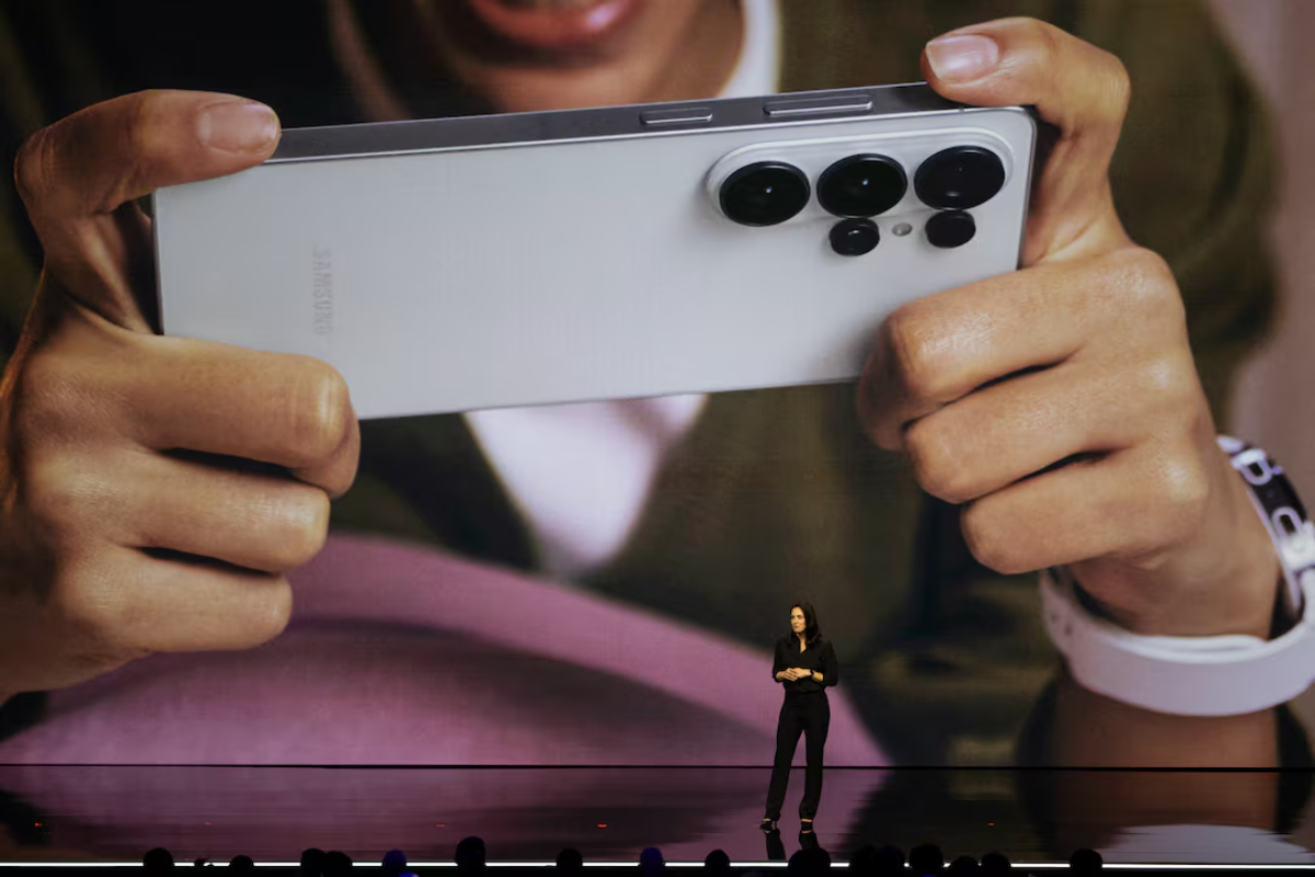 Lãnh đạo Samsung hé lộ smartphone dùng pin silicon-carbon - Ảnh 1.