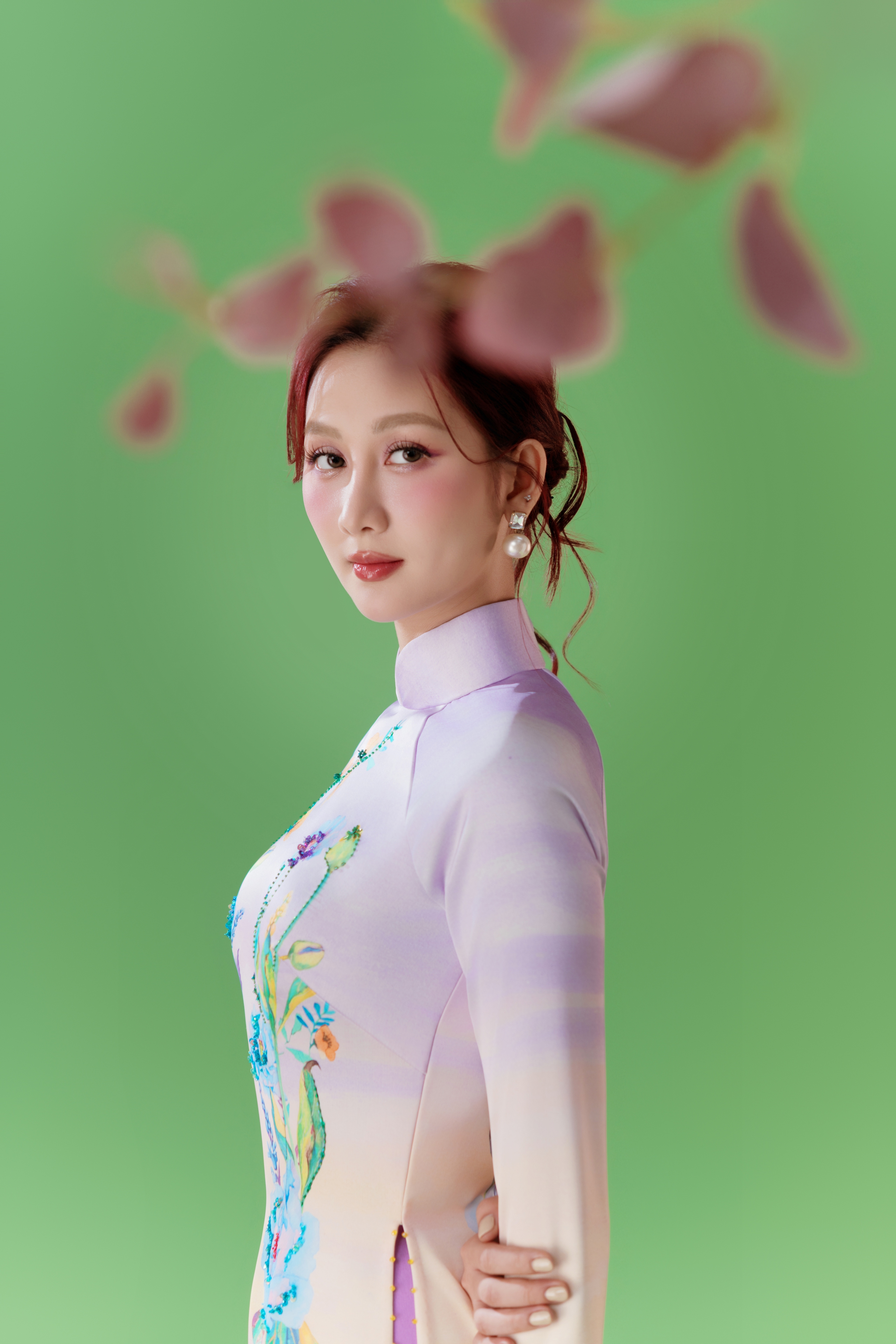 Sắc vóc của Miss Grand Vietnam Quế Anh ở tuổi 25 - Ảnh 10.