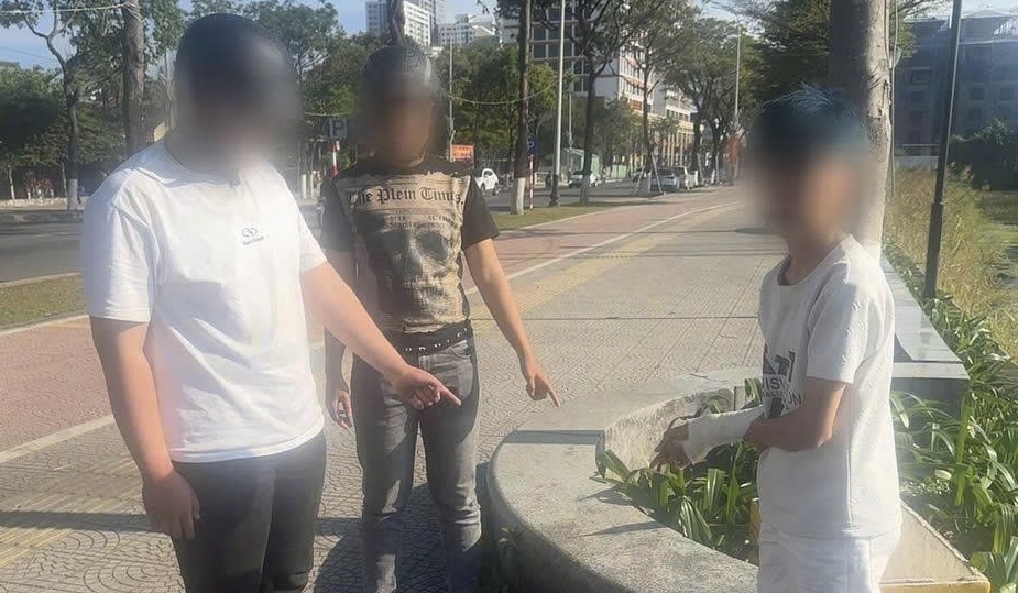 Bắt nh&oacute;m 'trộm nh&iacute;' cạy cửa, ph&aacute; k&eacute;t sắt trộm cắp tiền t&aacute;o tợn dịp Tết- Ảnh 1.