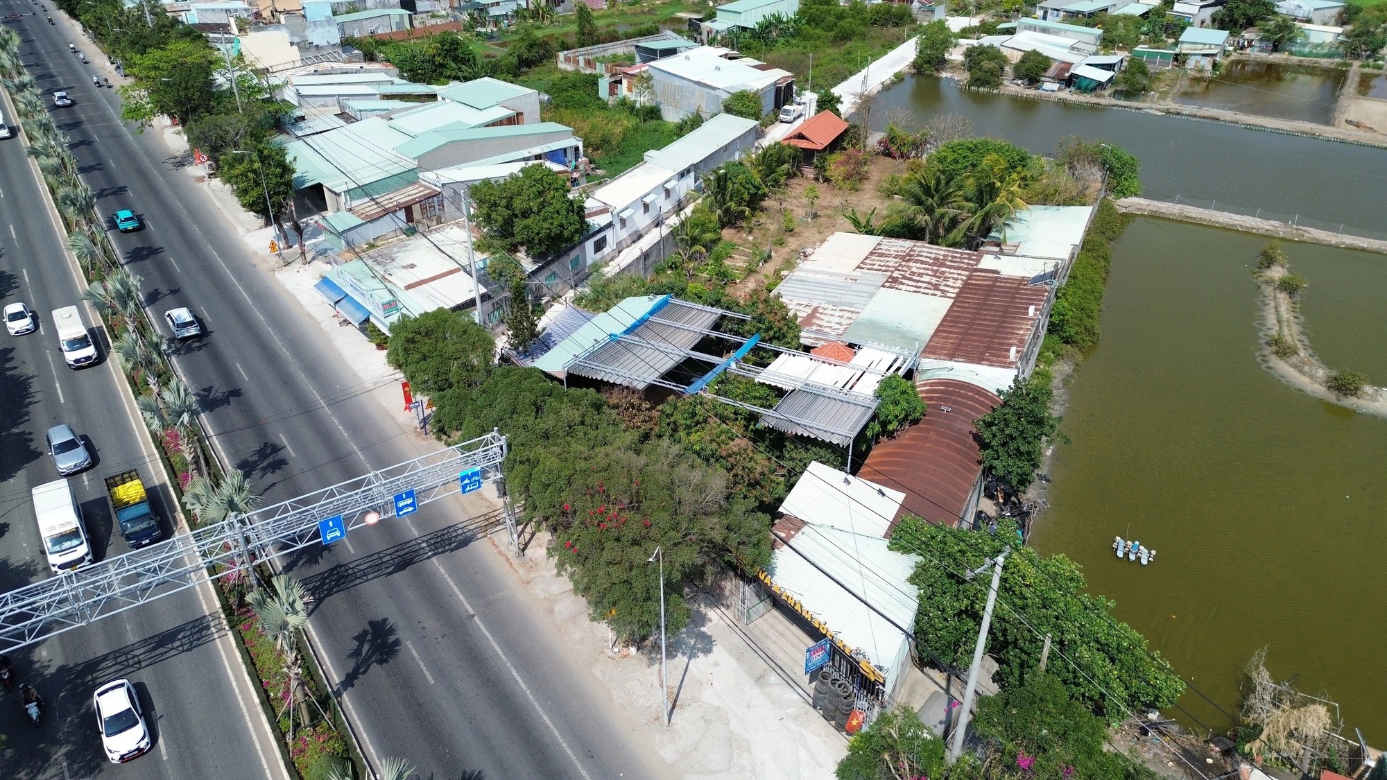 Rà soát toàn diện sử dụng đất công tại TP . HCM năm 2026 - Ảnh 1. Rà soát toàn diện sử dụng đất công tại TP . HCM năm 2026 - Ảnh 1.