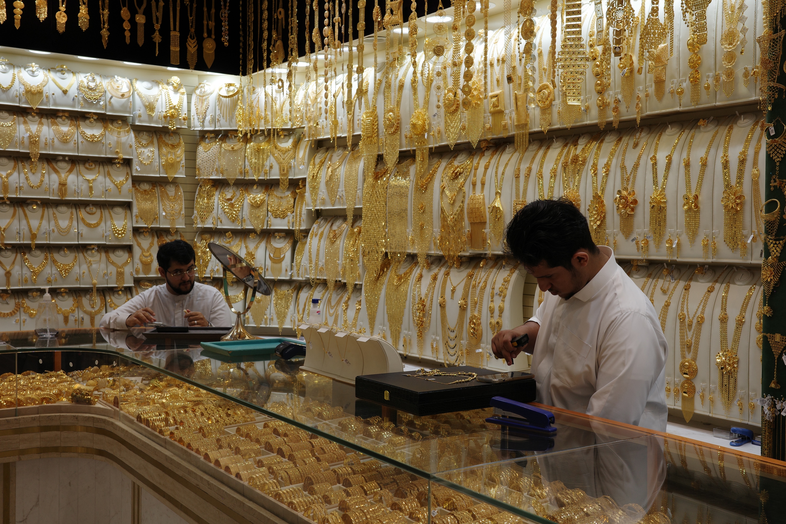 Chợ vàng Dubai tấp nập khách du lịch- Ảnh 12. Chợ vàng Dubai tấp nập khách du lịch- Ảnh 12.