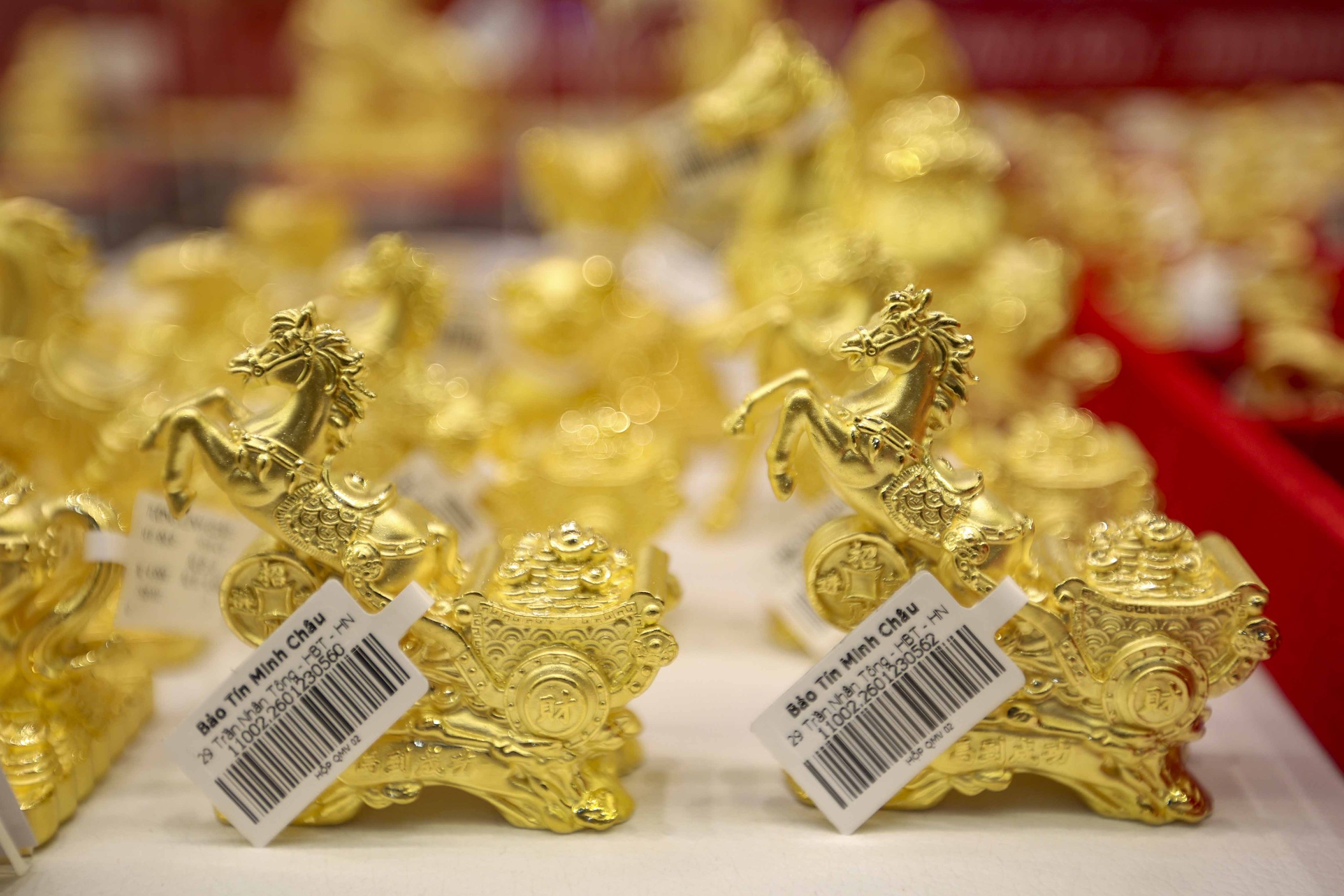 Dậy từ tờ mờ s&aacute;ng 'săn' tượng ngựa bằng v&agrave;ng trong ng&agrave;y v&iacute;a Thần t&agrave;i- Ảnh 13.