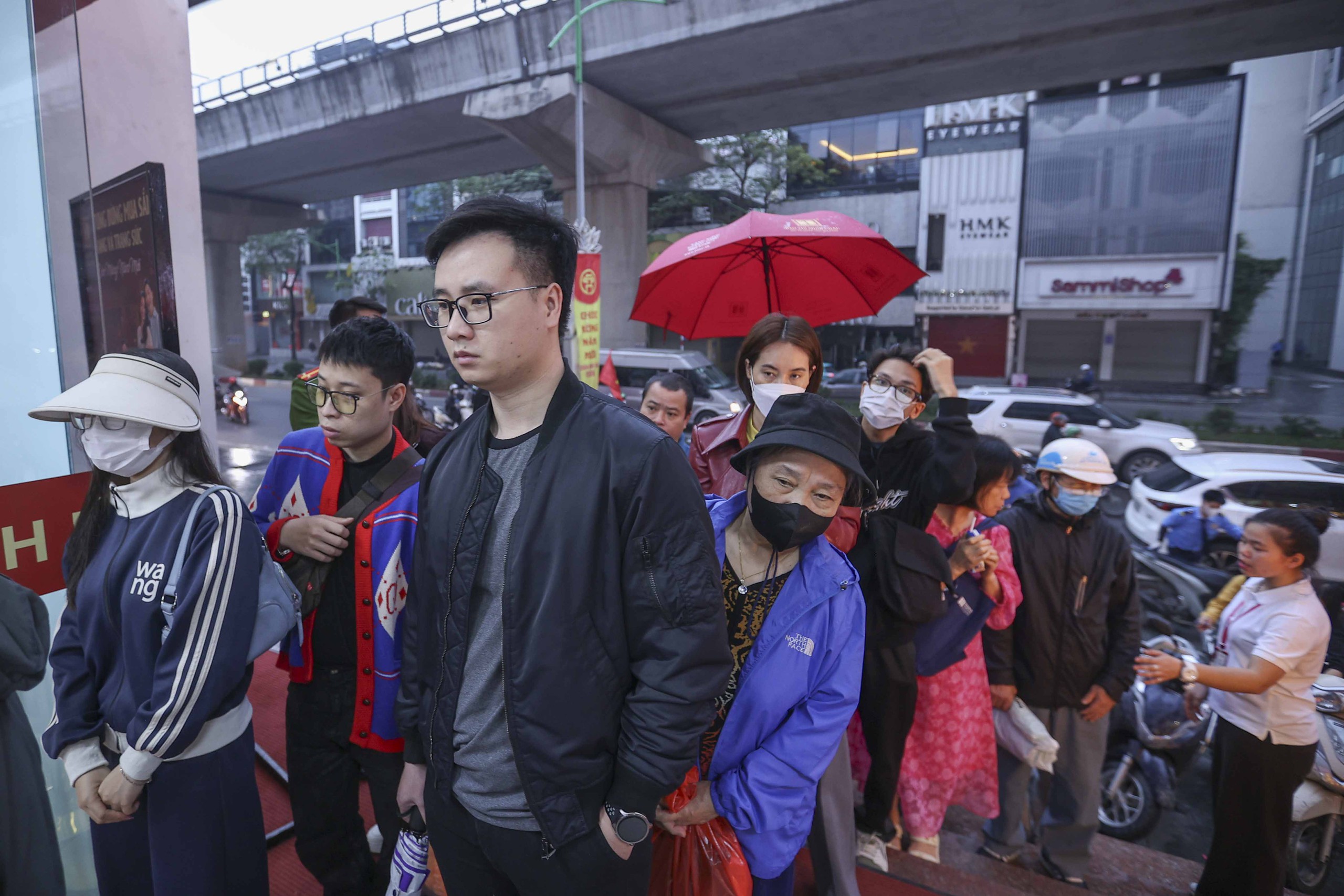 Dậy từ tờ mờ s&aacute;ng 'săn' tượng ngựa bằng v&agrave;ng trong ng&agrave;y v&iacute;a Thần t&agrave;i- Ảnh 7.