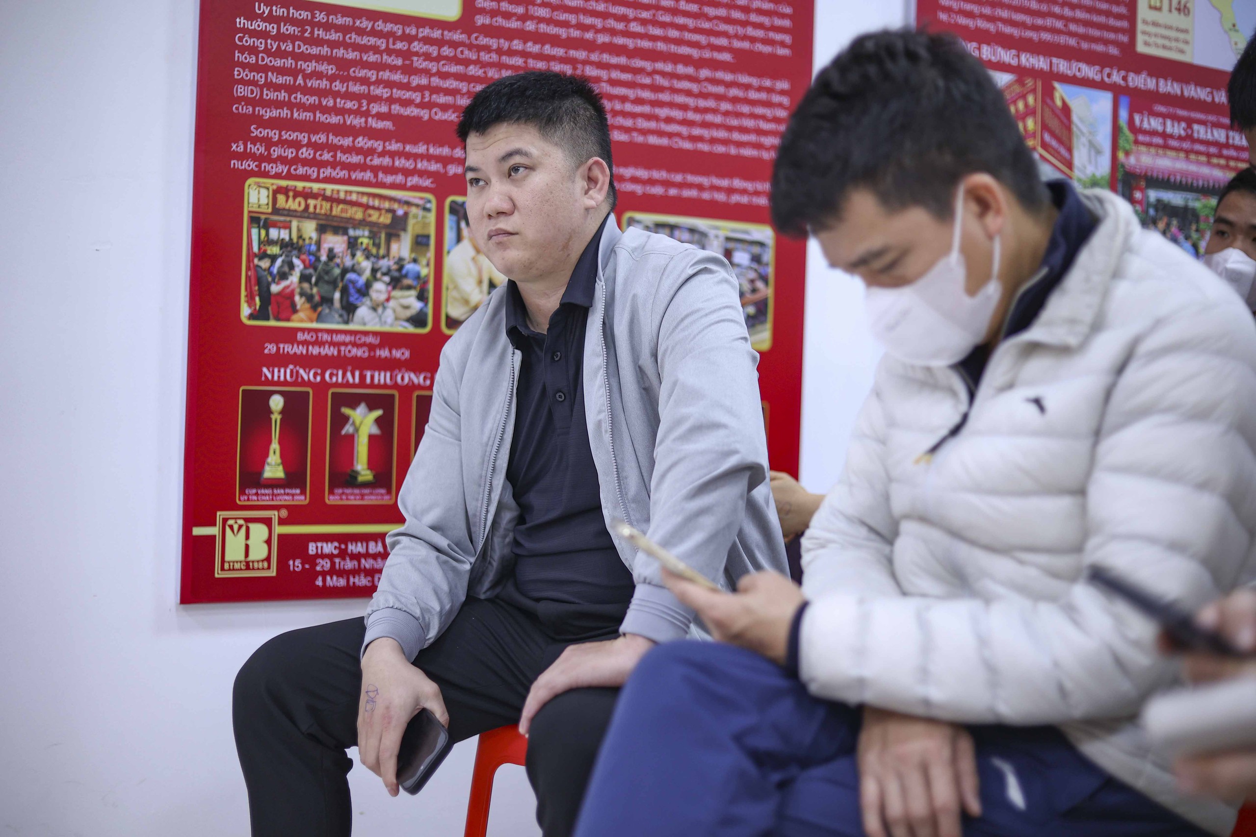 Dậy từ tờ mờ s&aacute;ng 'săn' tượng ngựa bằng v&agrave;ng trong ng&agrave;y v&iacute;a Thần t&agrave;i- Ảnh 5.