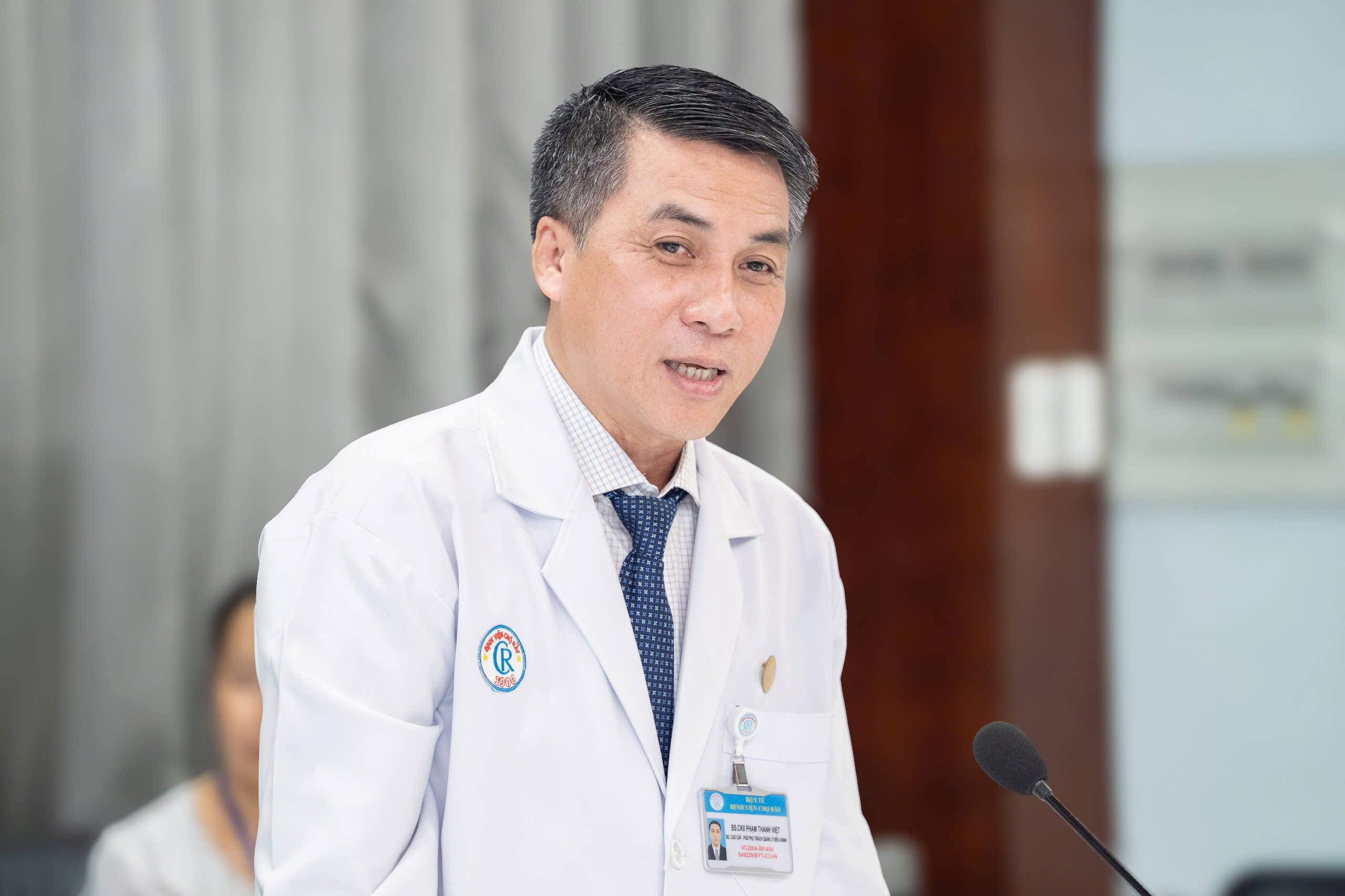 Chủ tịch Nguyễn Văn Được nhấn mạnh y tế là trụ cột cho TP . HCM trở thành siêu đô thị - Ảnh 3.