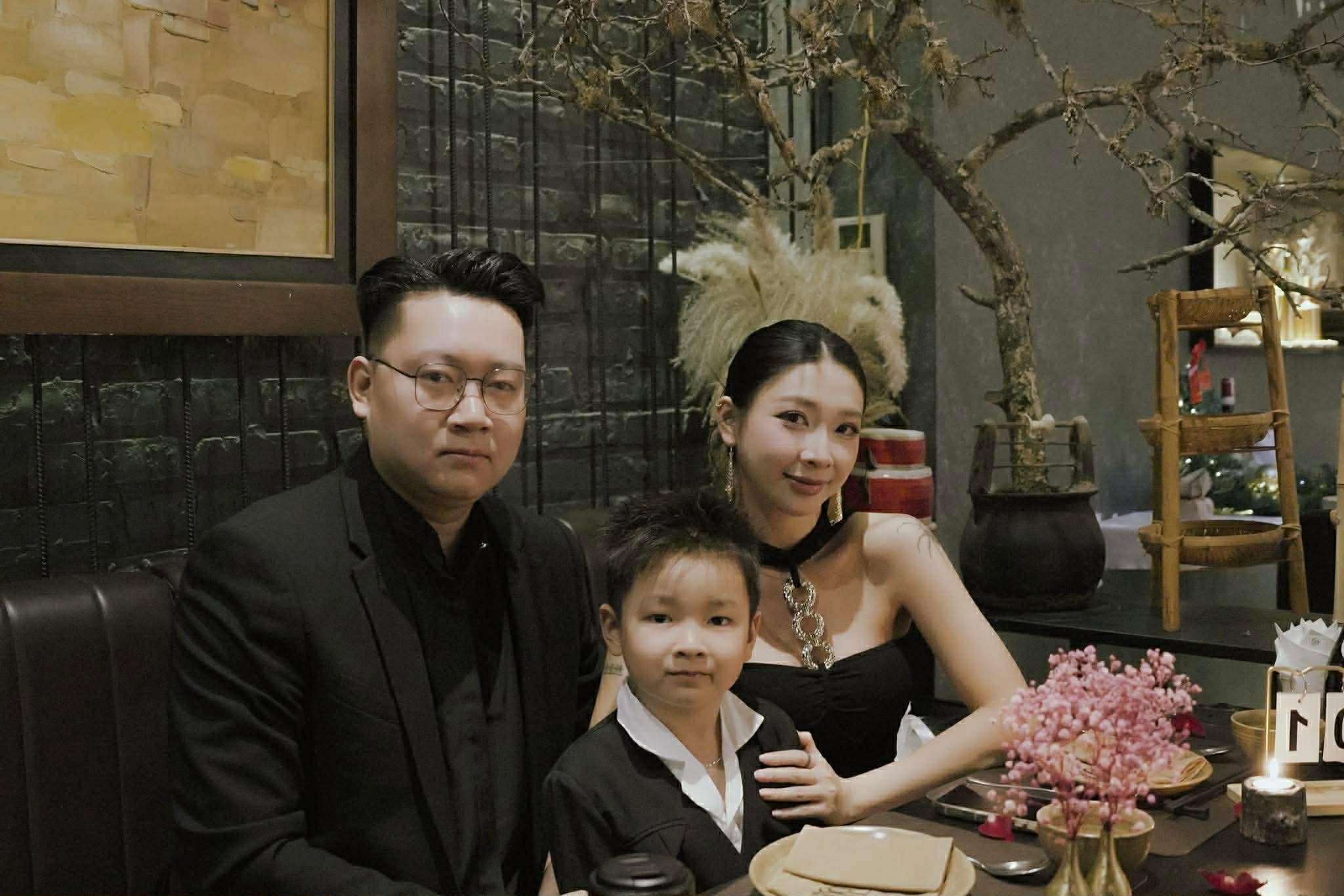 Bố mẹ chồng lái xe 9 tiếng, vượt 400 km thăm con dâu ăn tết nhà ngoại - Ảnh 4.